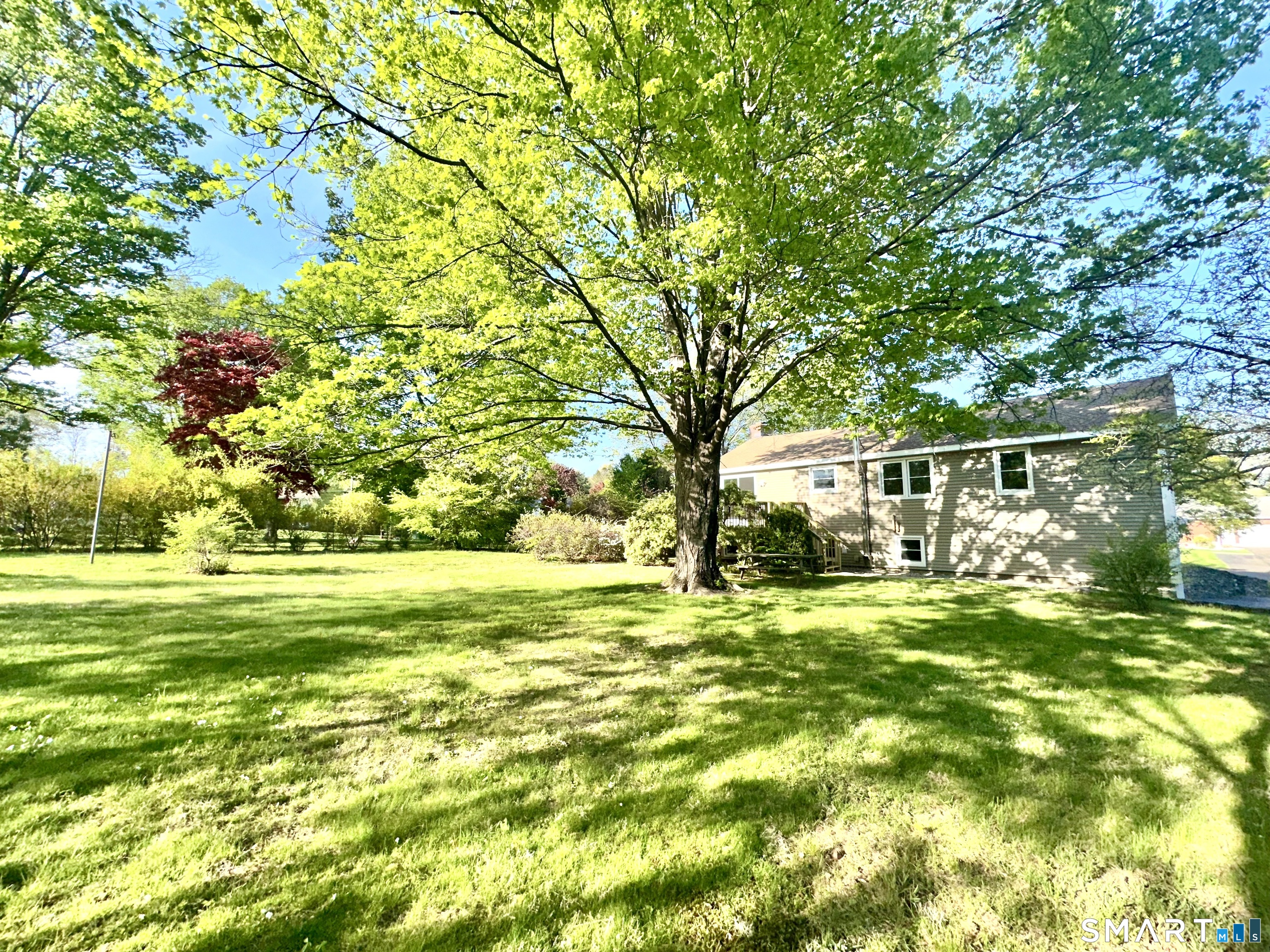 Homes for sale in Middletown, CT | 25 Pleasant View Dr, Middletown, CT 06457 | MLS# 24170759