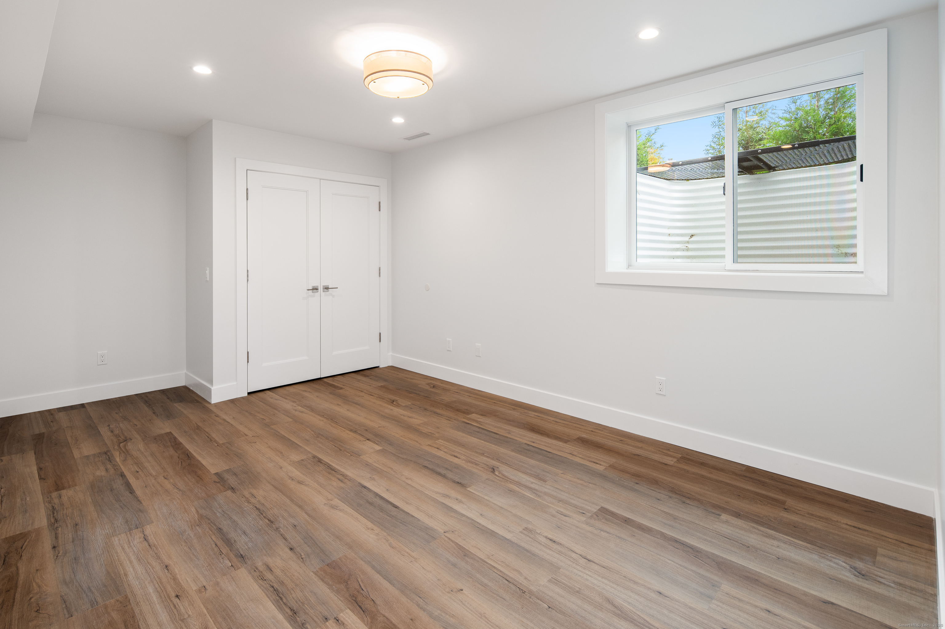 12 Walnut Ridge, Stamford, 06904, 5 Bedrooms Bedrooms, 0 ,3 BathroomsBathrooms,Single Family For Sale,For Sale,Walnut Ridge,0,24172831