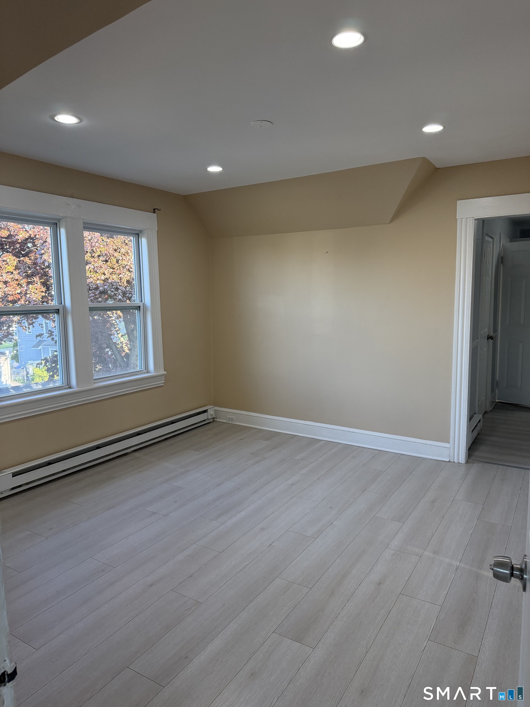220 Alpine, Bridgeport, 06610, 2 Bedrooms Bedrooms, 0 ,1 BathroomBathrooms,Residential Rental,For Sale,Alpine,0,24172692