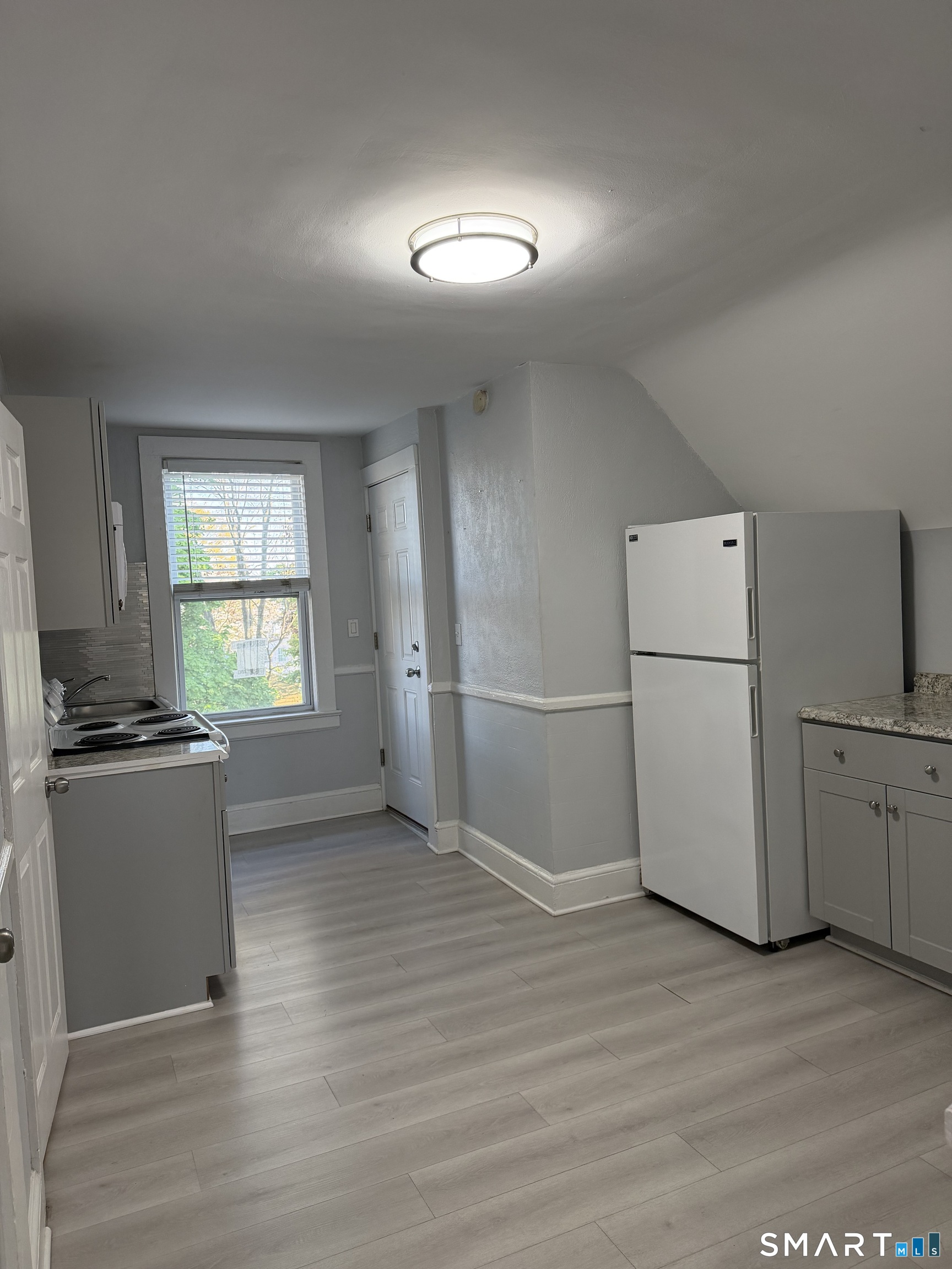 220 Alpine, Bridgeport, 06610, 2 Bedrooms Bedrooms, 0 ,1 BathroomBathrooms,Residential Rental,For Sale,Alpine,0,24172692