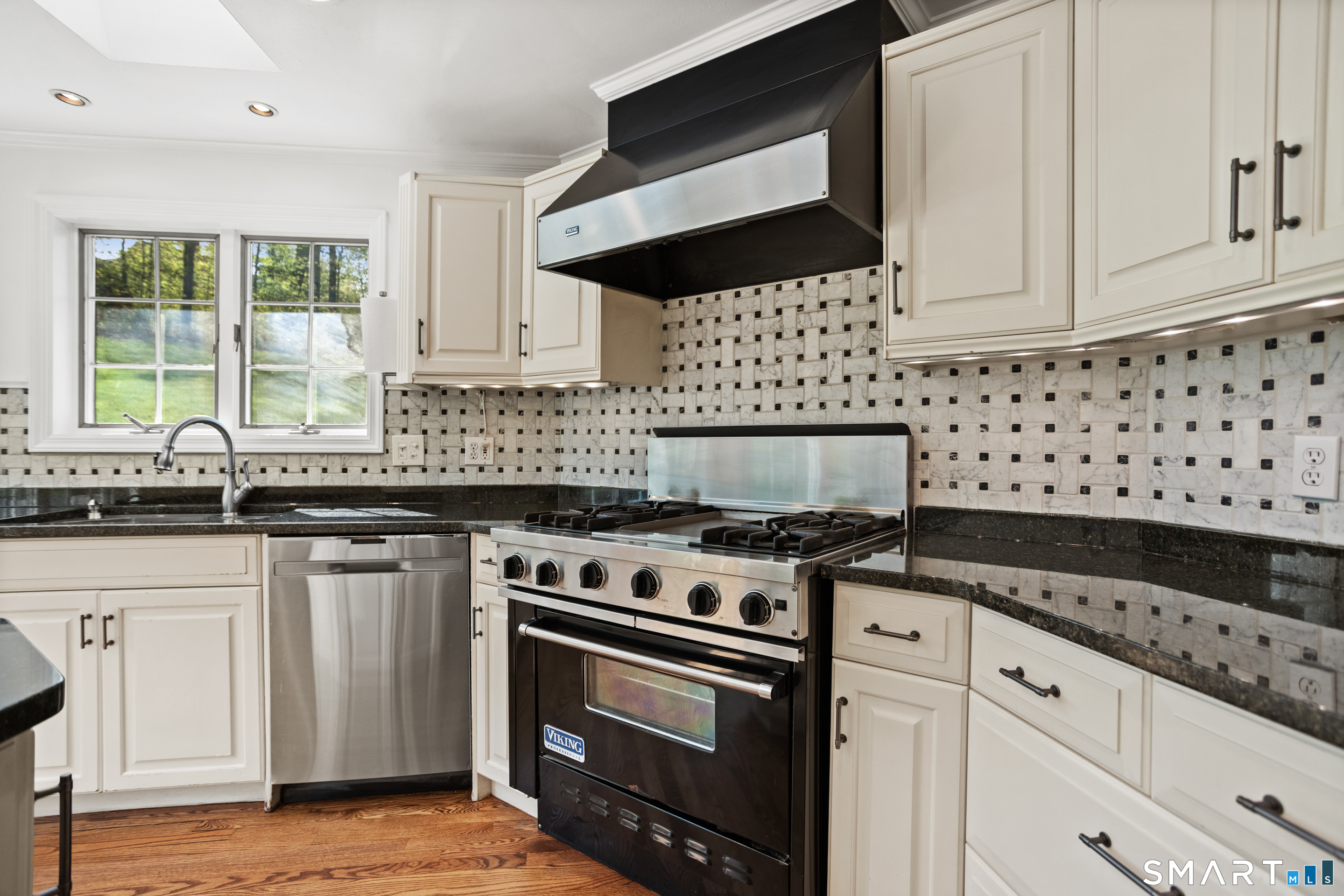 120 Braeside, Hamden, 06514, 4 Bedrooms Bedrooms, 0 ,2 BathroomsBathrooms,Single Family For Sale,For Sale,Braeside,0,24172781