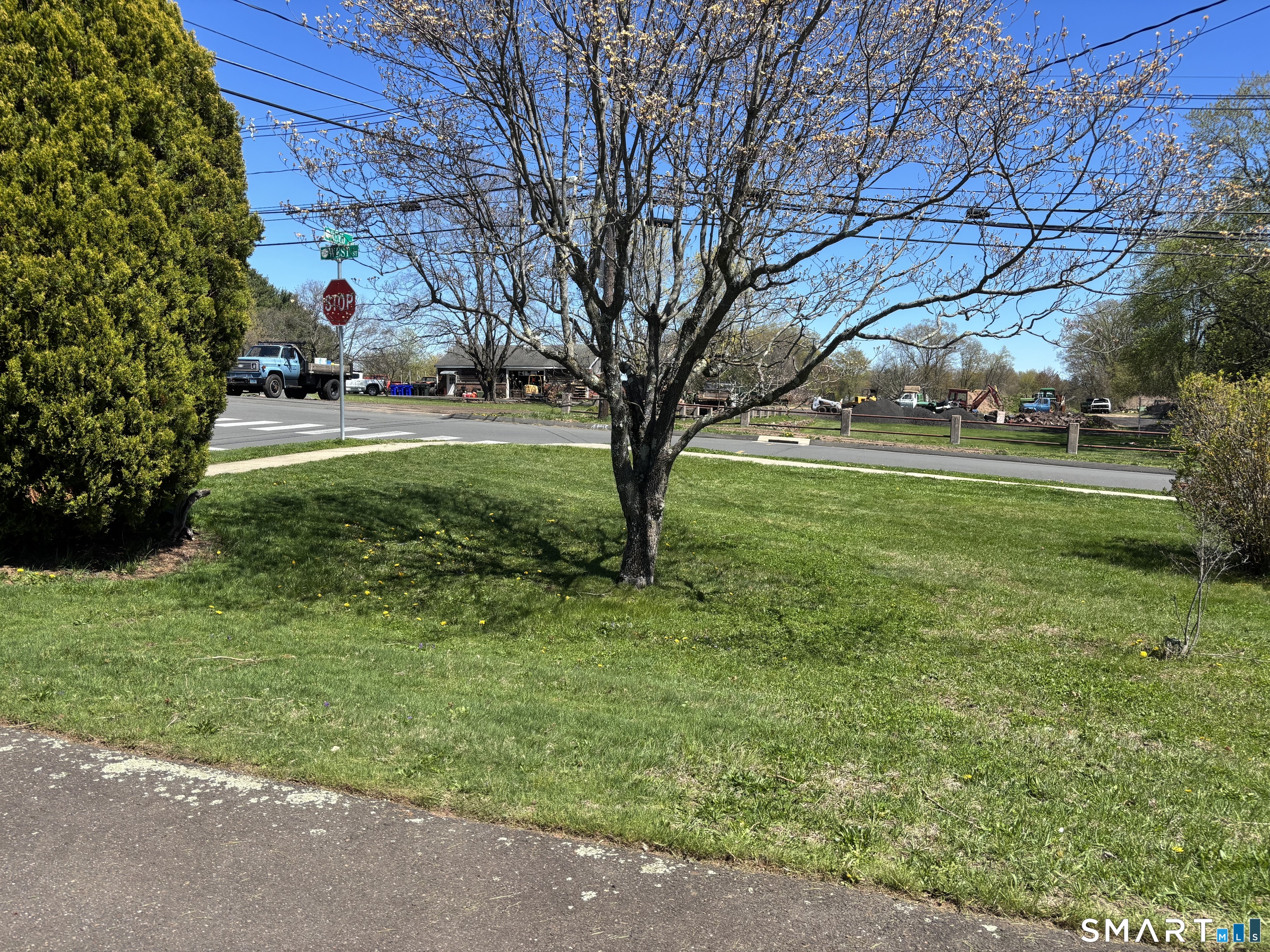 202 Reed, Windsor Locks, 06096, 3 Bedrooms Bedrooms, 0 ,1 BathroomBathrooms,Single Family For Sale,For Sale,Reed,0,24153650
