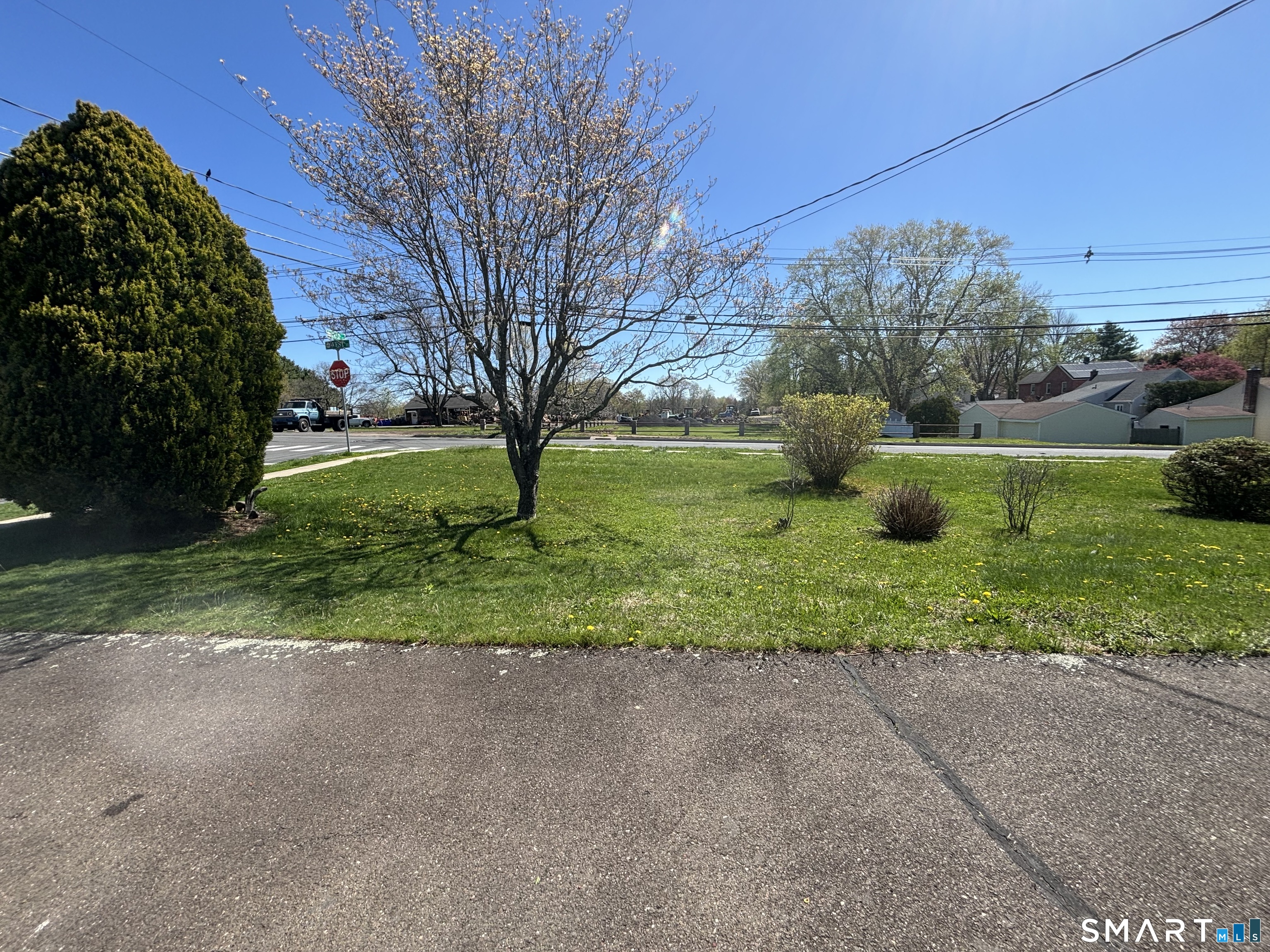 202 Reed, Windsor Locks, 06096, 3 Bedrooms Bedrooms, 0 ,1 BathroomBathrooms,Single Family For Sale,For Sale,Reed,0,24153650