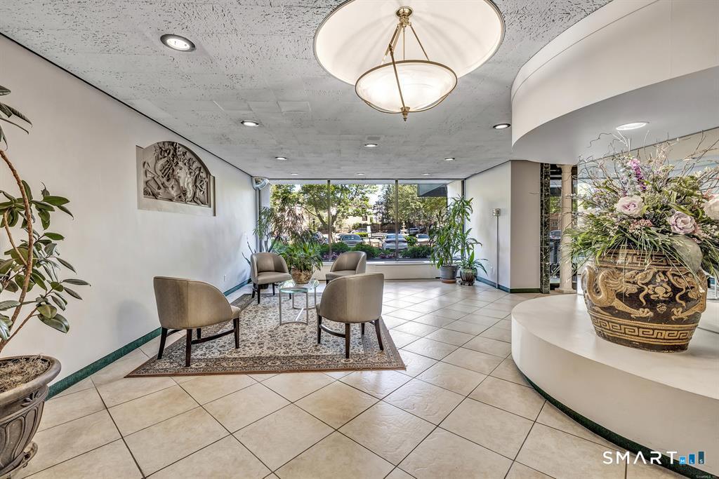 2625 Park, Bridgeport, 06604, 1 Bedroom Bedrooms, 0 ,2 BathroomsBathrooms,Condo/co-op For Sale,For Sale,Park,0,24172866