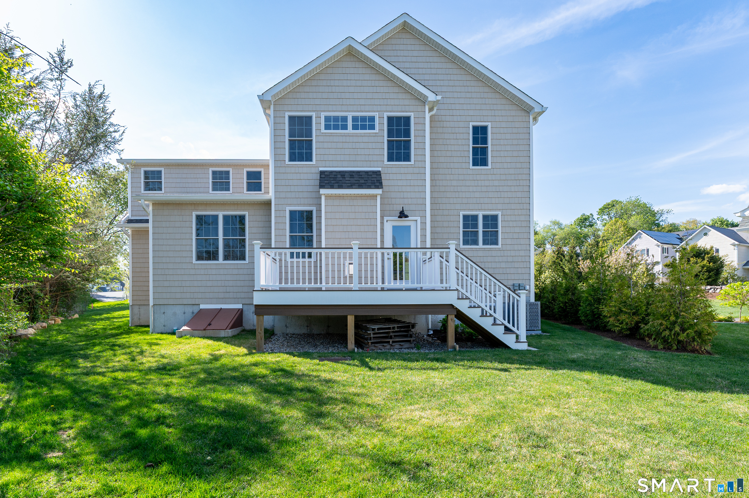 12 Walnut Ridge, Stamford, 06904, 5 Bedrooms Bedrooms, 0 ,3 BathroomsBathrooms,Single Family For Sale,For Sale,Walnut Ridge,0,24172831