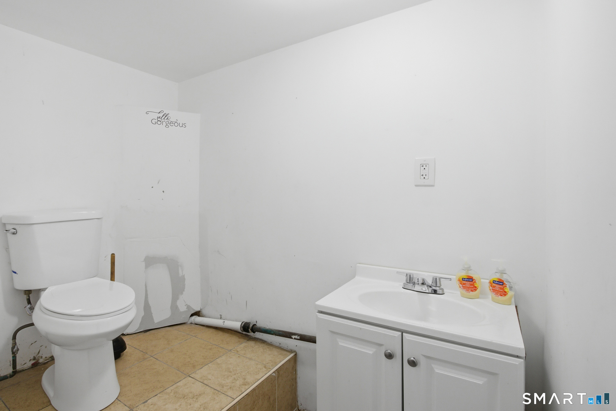 590 Walnut, Waterbury, 06704, 4 Bedrooms Bedrooms, 0 ,2 BathroomsBathrooms,Multi-family For Sale,For Sale,Walnut,0,24173222