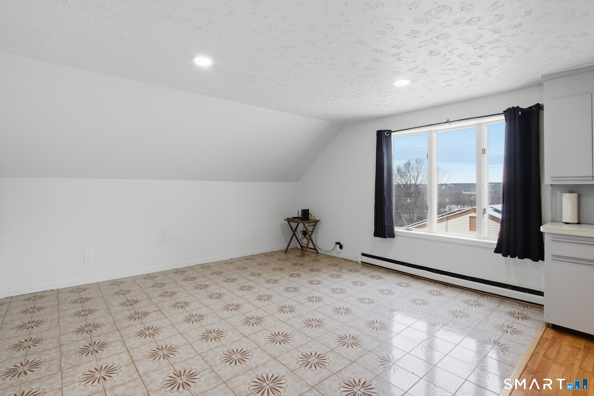 590 Walnut, Waterbury, 06704, 4 Bedrooms Bedrooms, 0 ,2 BathroomsBathrooms,Multi-family For Sale,For Sale,Walnut,0,24173222
