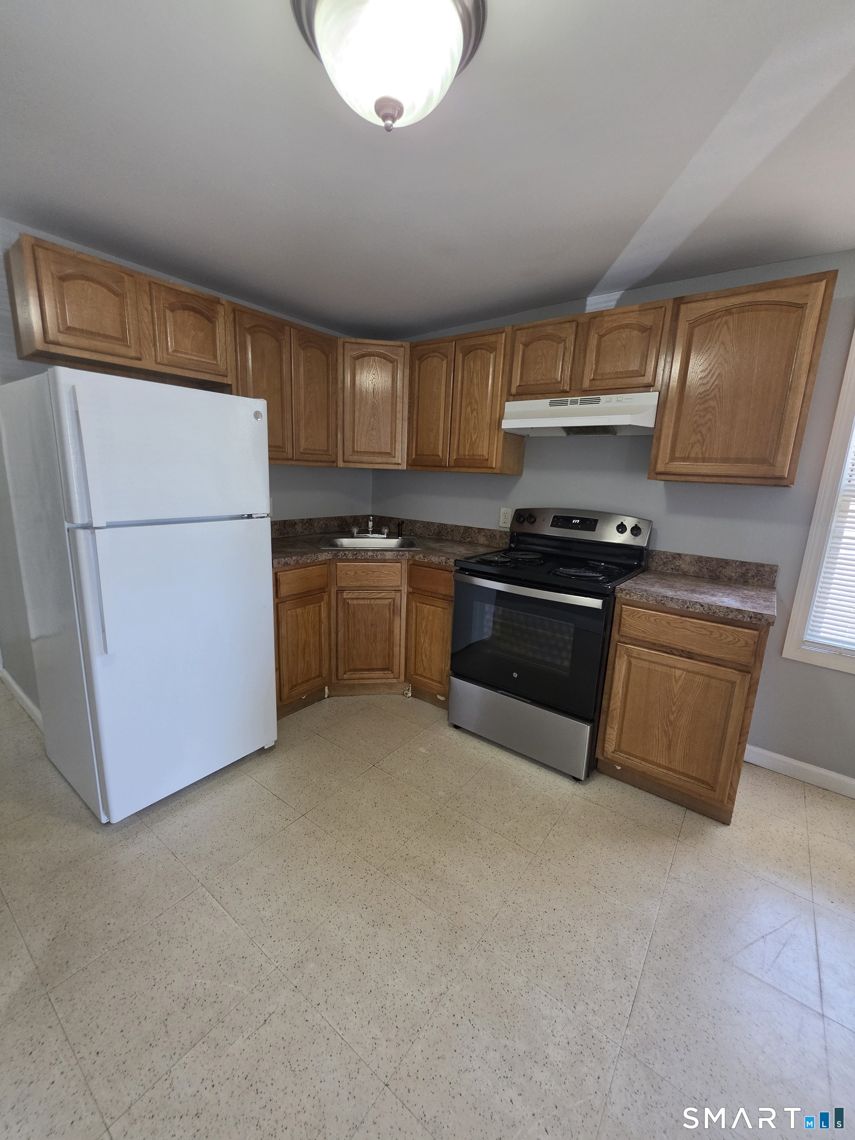 8 Mannz, Hartford, 06114, 4 Bedrooms Bedrooms, 0 ,2 BathroomsBathrooms,Residential Rental,For Sale,Mannz,0,24173189