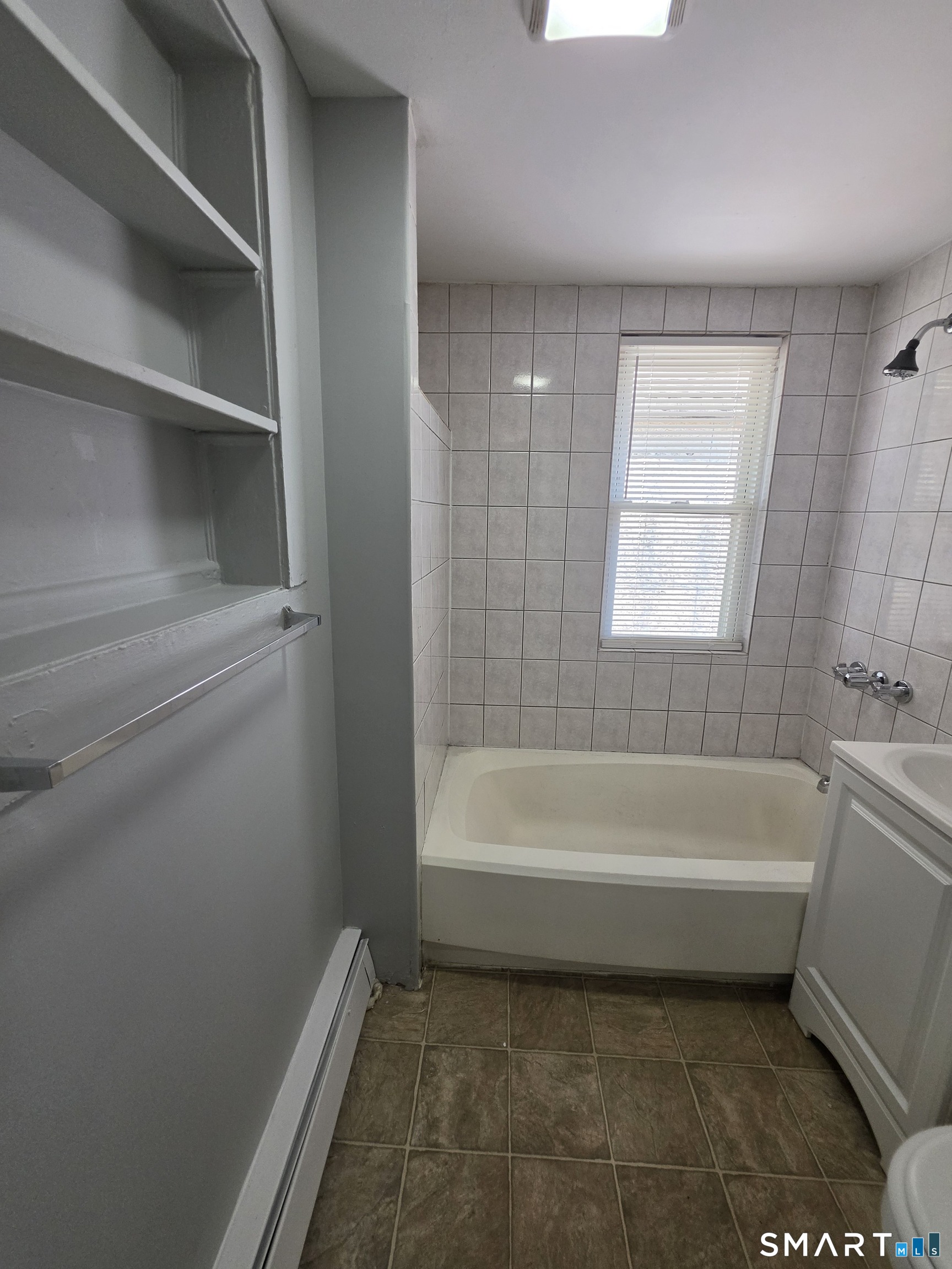 8 Mannz, Hartford, 06114, 4 Bedrooms Bedrooms, 0 ,2 BathroomsBathrooms,Residential Rental,For Sale,Mannz,0,24173189