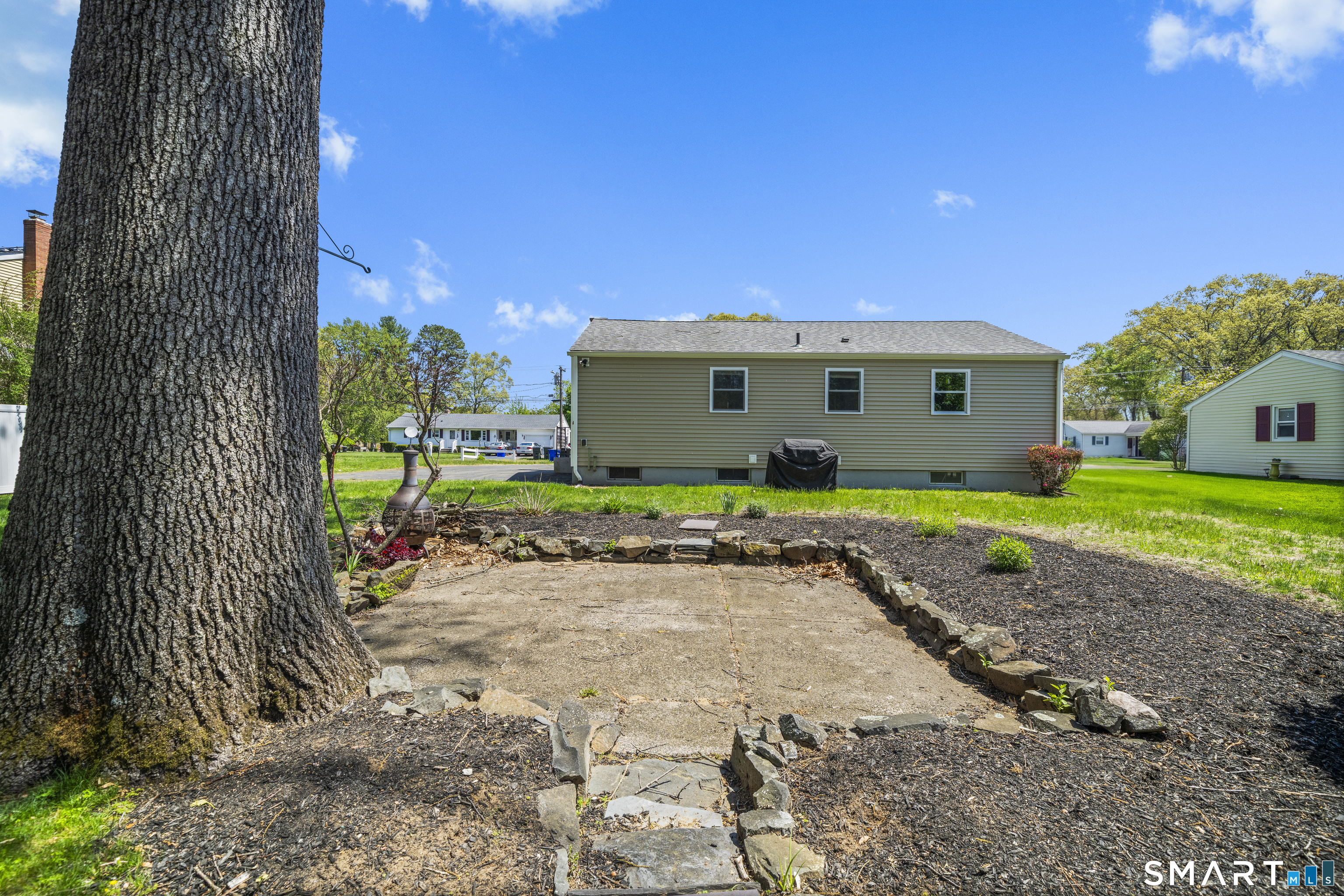 27 Highland Road
