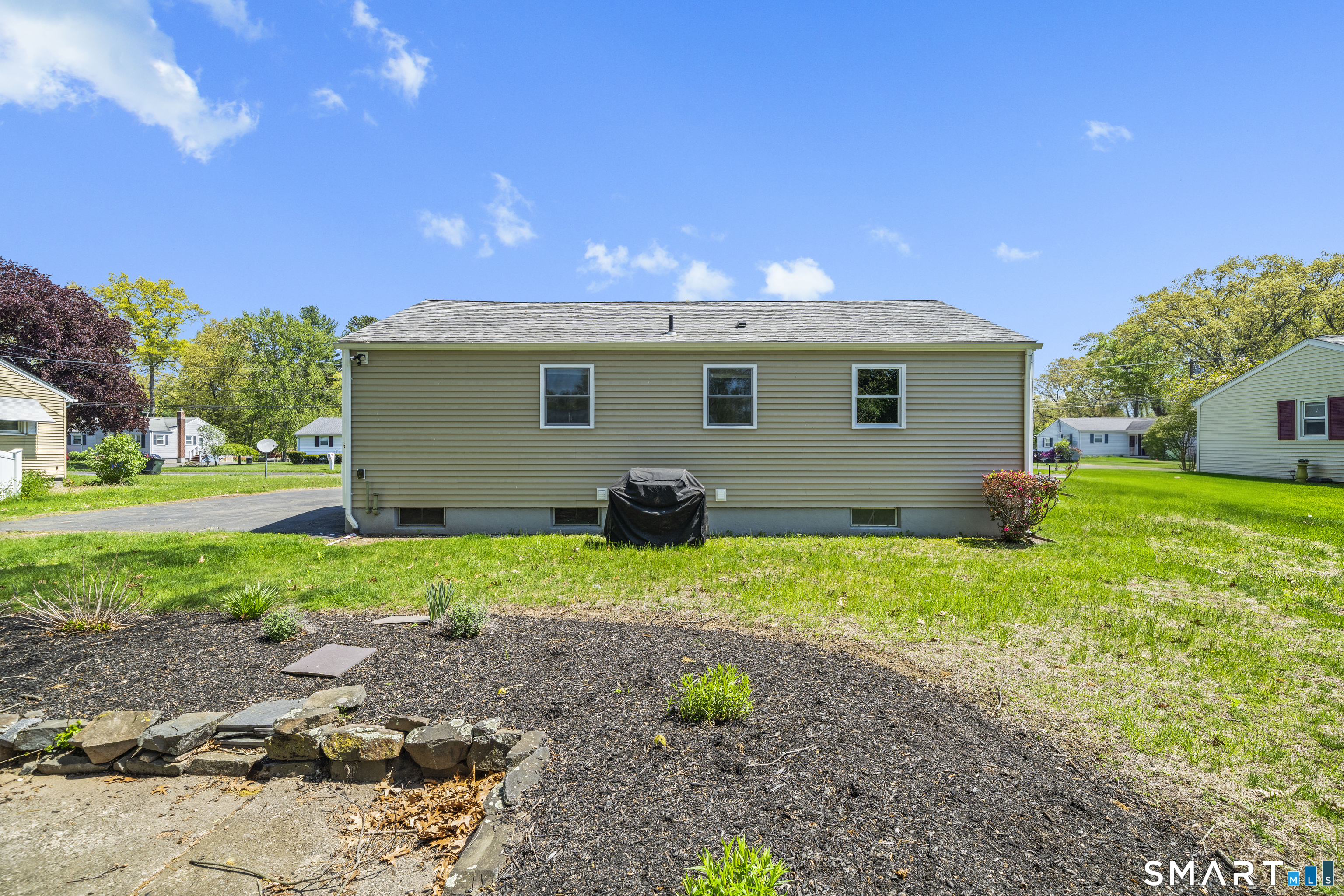 27 Highland Road