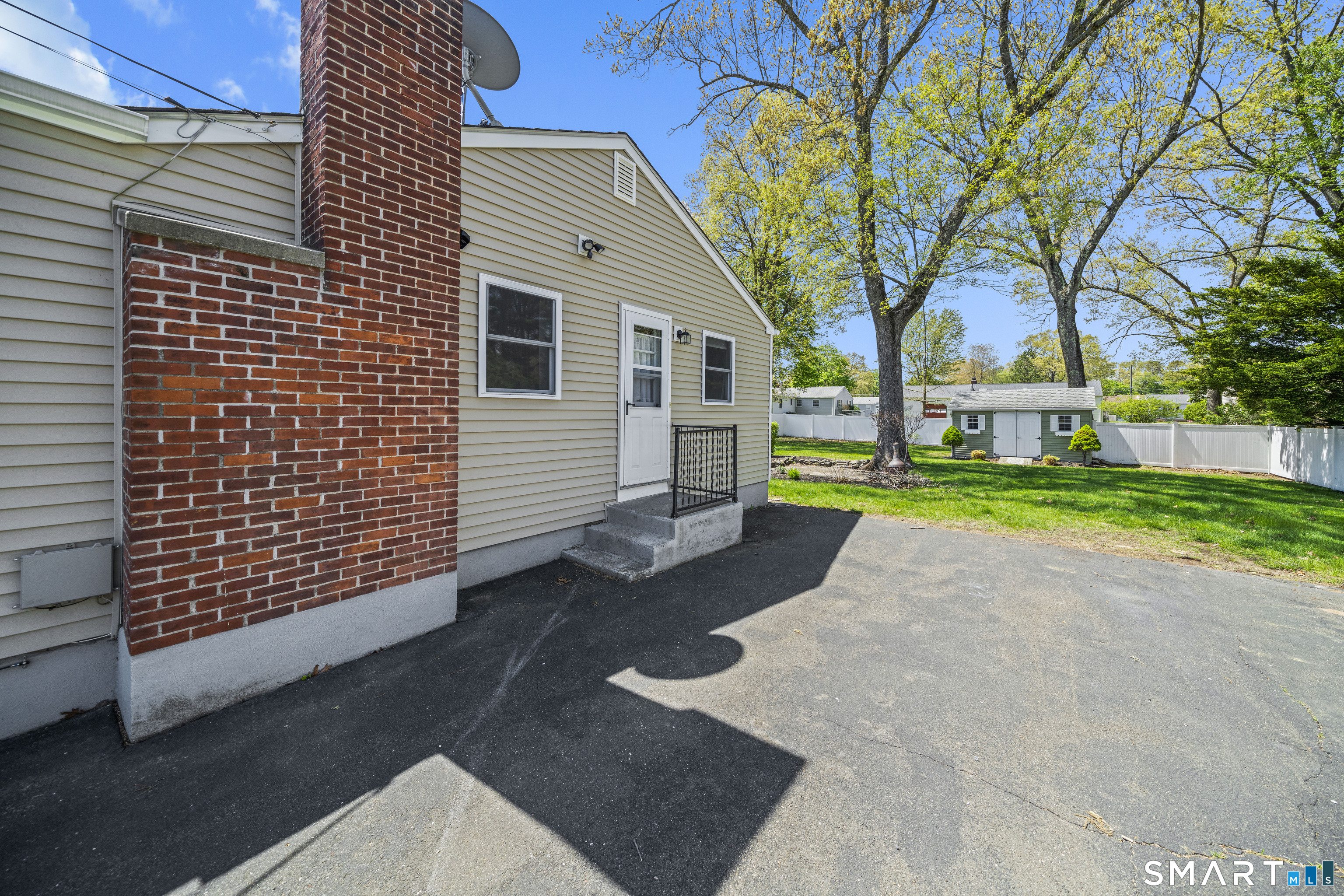 27 Highland Road
