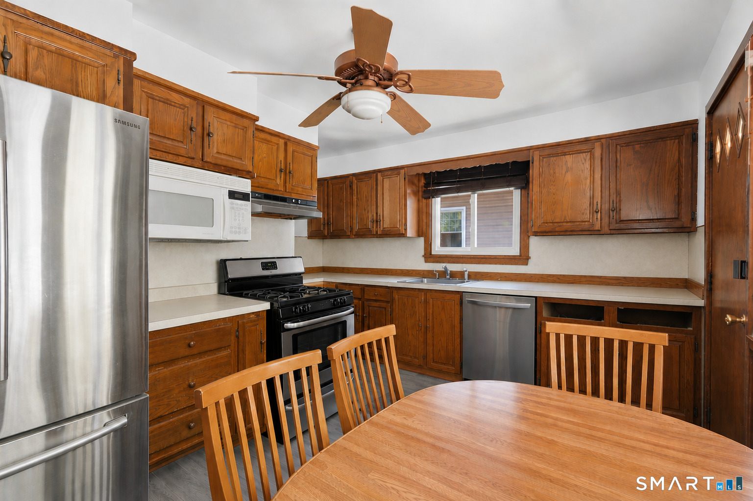 101 Leffingwell, Waterbury, 06710, 4 Bedrooms Bedrooms, 0 ,1 BathroomBathrooms,Single Family For Sale,For Sale,Leffingwell,0,24173276