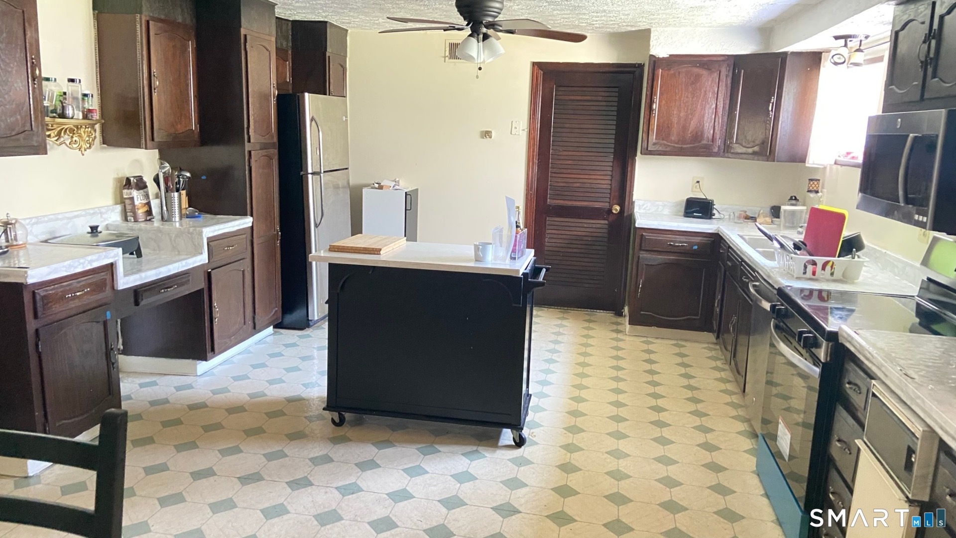 63 Millbrook, Middletown, 06457, 4 Bedrooms Bedrooms, 0 ,2 BathroomsBathrooms,Single Family For Sale,For Sale,Millbrook,0,24149209
