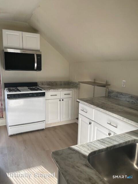 64 1st, Meriden, 06451, 2 Bedrooms Bedrooms, 0 ,1 BathroomBathrooms,Residential Rental,For Sale,1st,0,24173285
