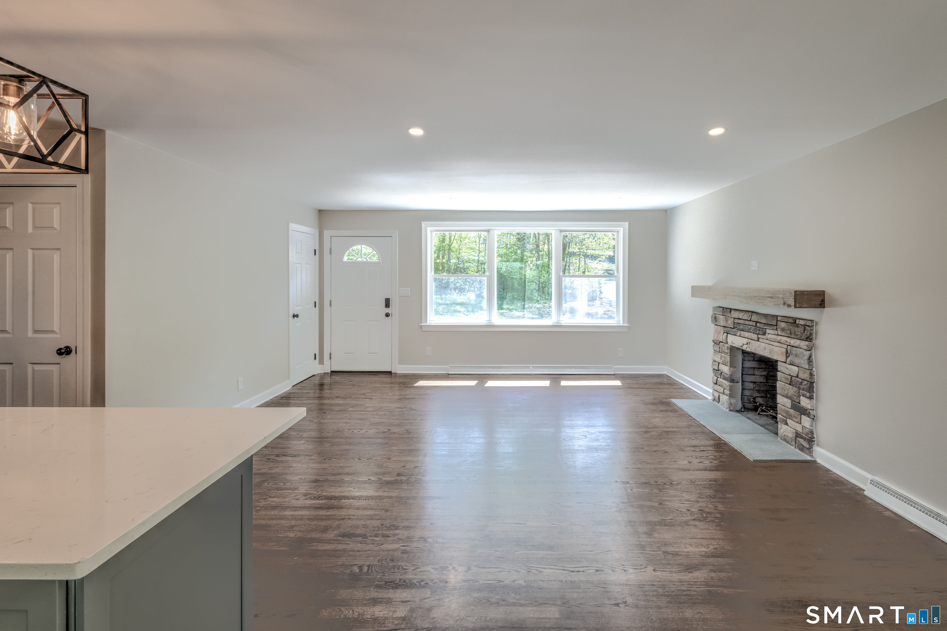 Homes for sale in Woodbury, CT | 437 Middle Road Turnpike, Woodbury, CT 06798 | MLS# 24173270