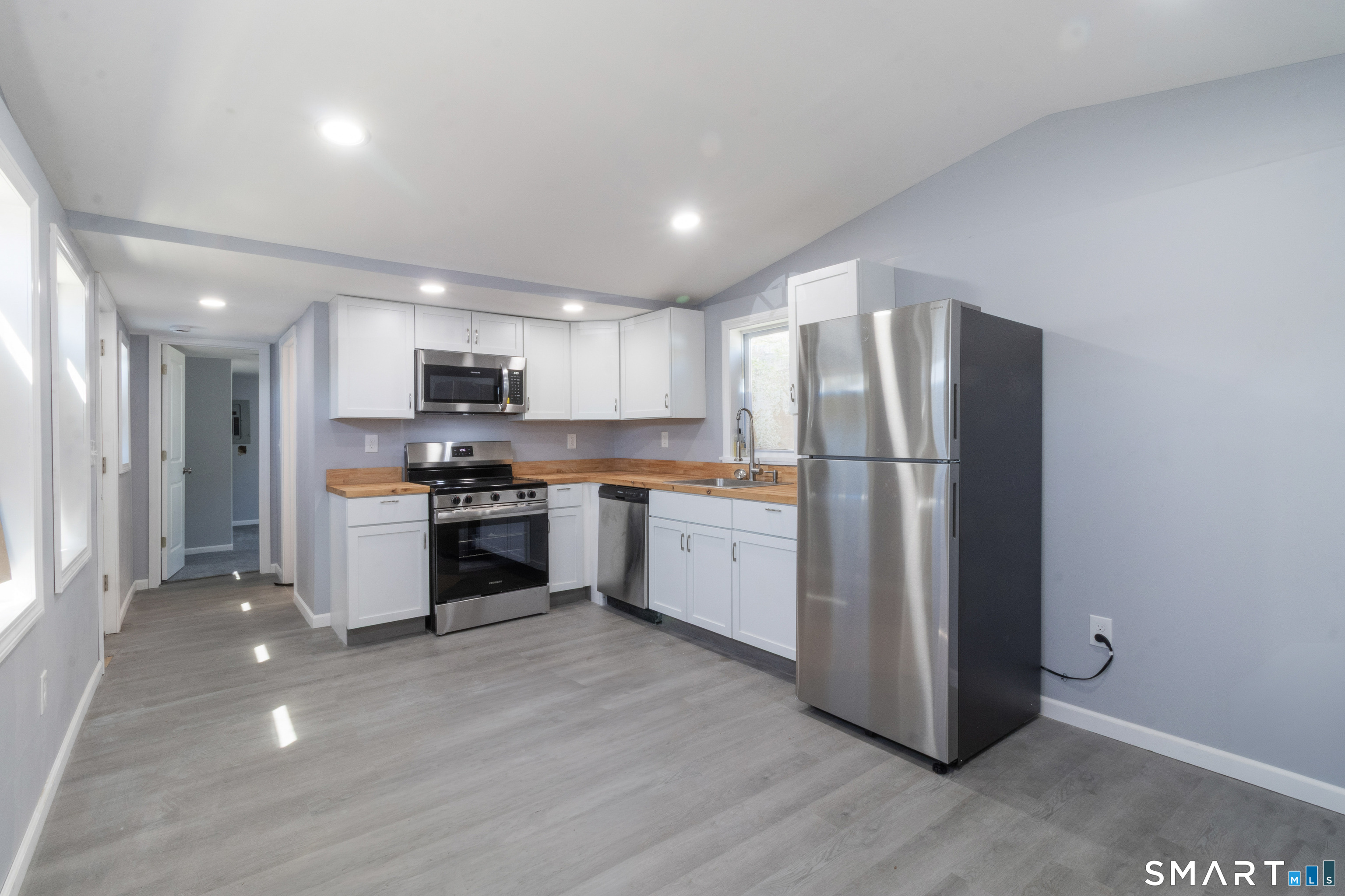 Homes for sale in Branford, CT | 525 E Main St #22, Branford, CT 06405 | MLS# 24172741