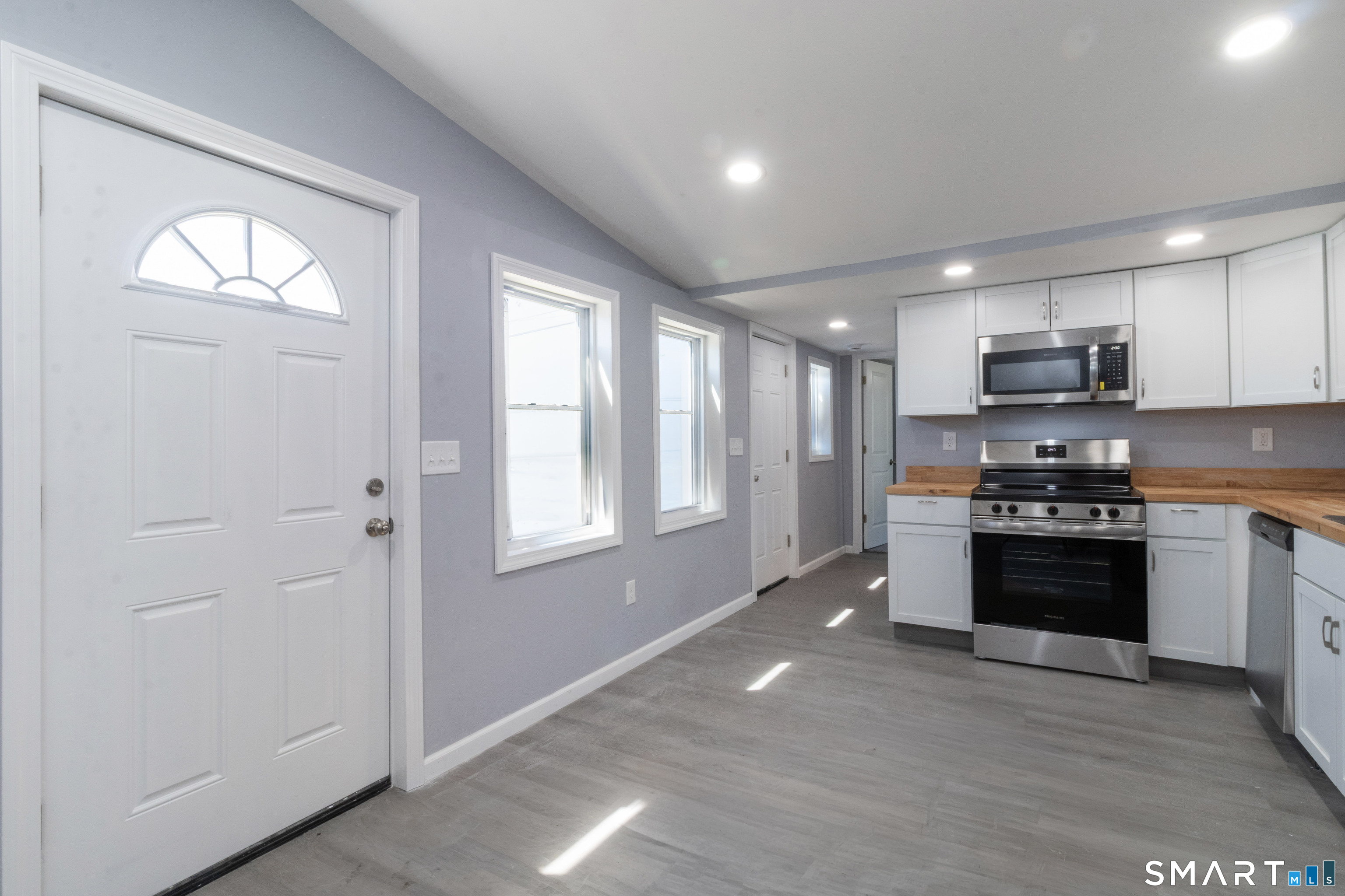 Homes for sale in Branford, CT | 525 E Main St #22, Branford, CT 06405 | MLS# 24172741