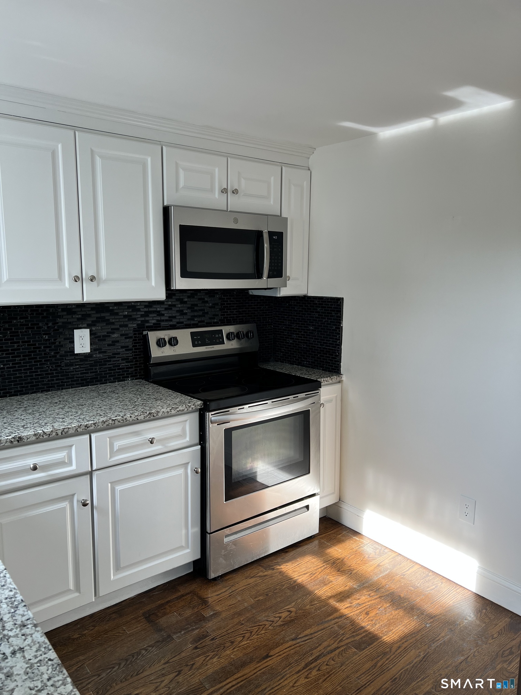 25 Ann, East Hartford, 06108, 3 Bedrooms Bedrooms, 0 ,1 BathroomBathrooms,Single Family For Sale,For Sale,Ann,0,24172438
