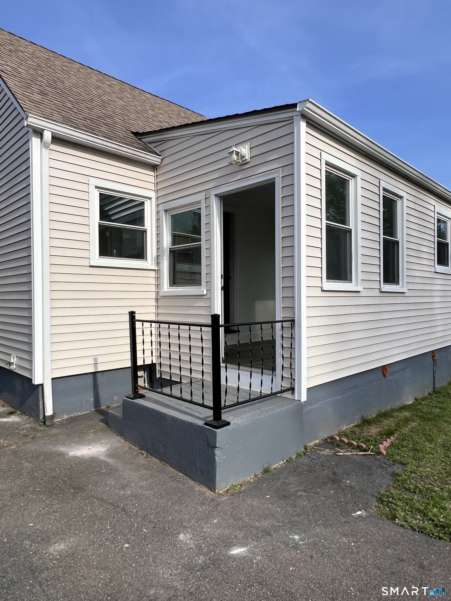 25 Ann, East Hartford, 06108, 3 Bedrooms Bedrooms, 0 ,1 BathroomBathrooms,Single Family For Sale,For Sale,Ann,0,24172438
