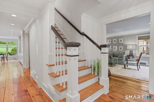 Foyer entry from front door