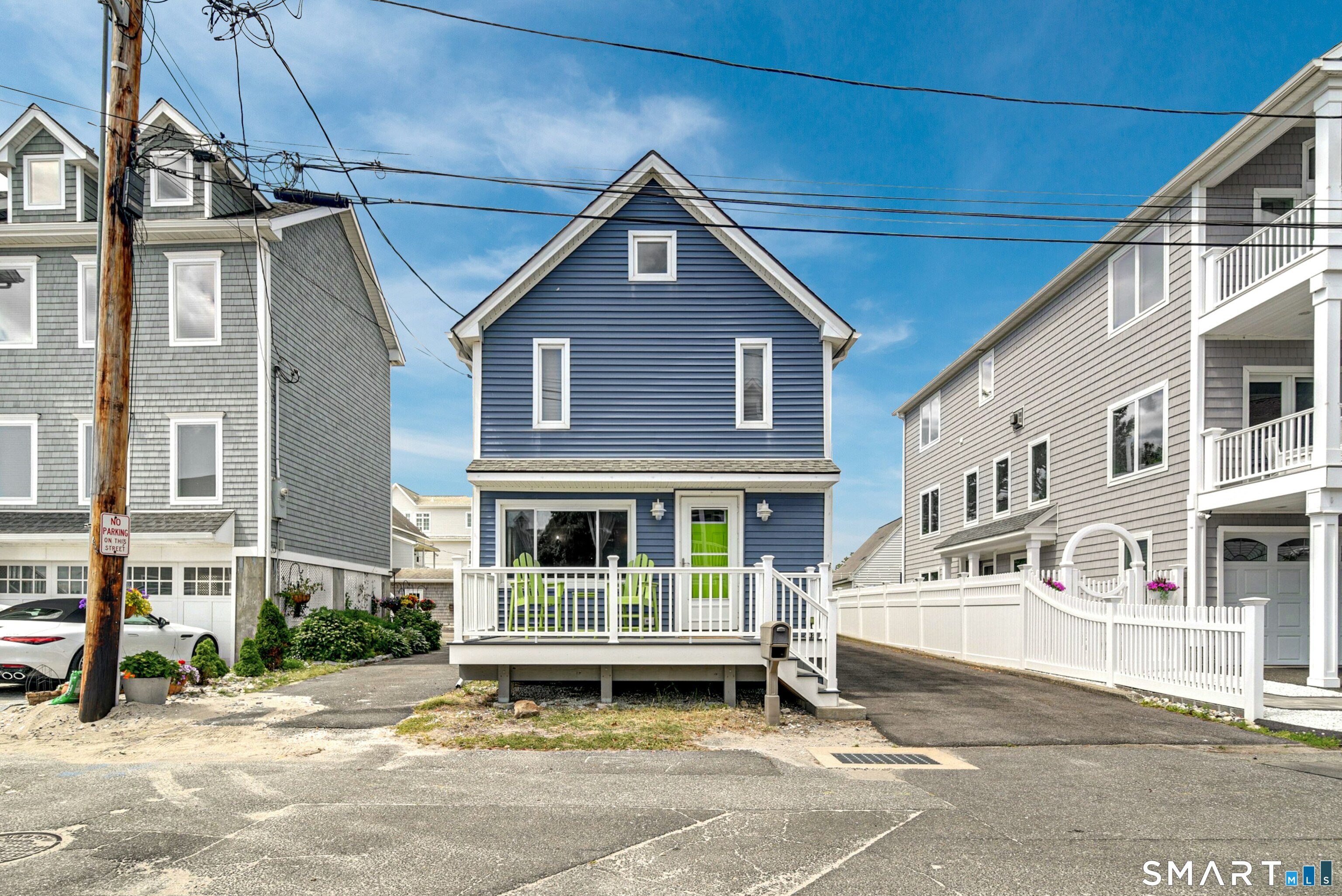 11 Waterbury Avenue
