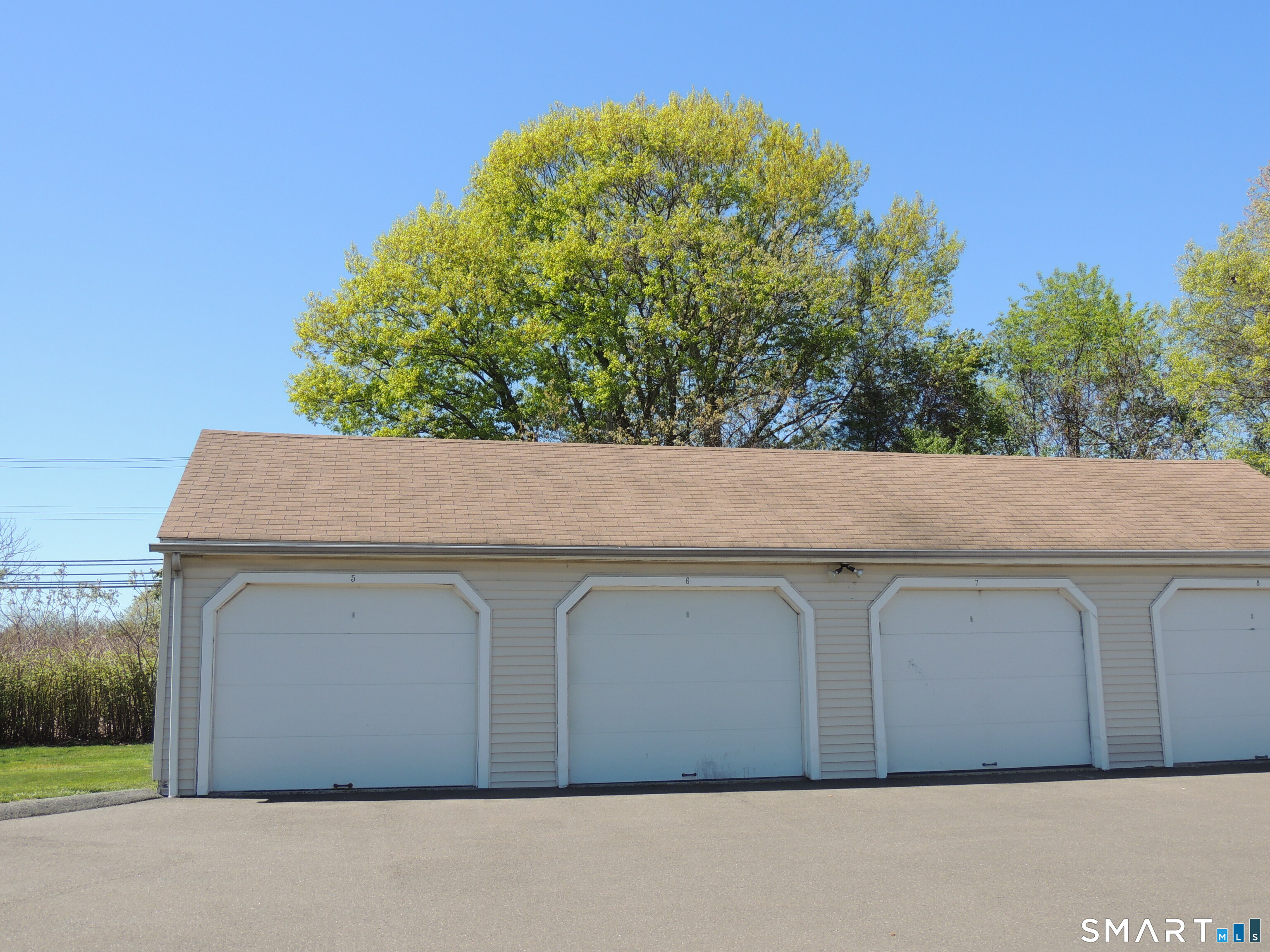 Homes for sale in North Branford, CT | 241 Branford Rd #256, North Branford, CT 06471 | MLS# 24173448