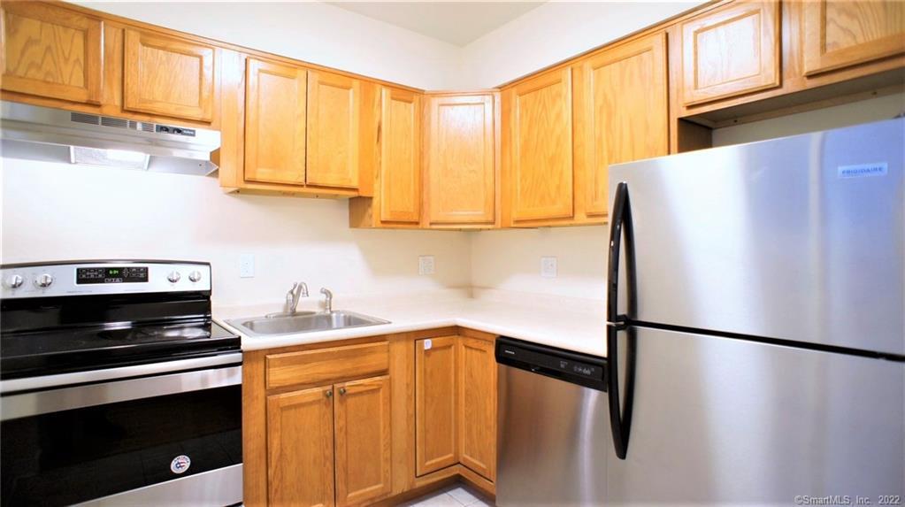 16 Glenwood Avenue, Norwalk, Connecticut photo 1