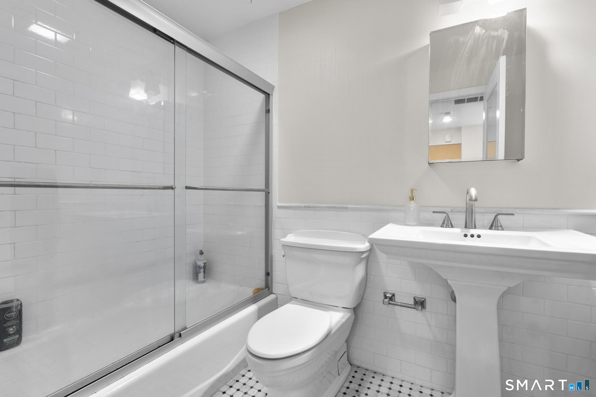 196 Crown Street  Unit #406 photo 15