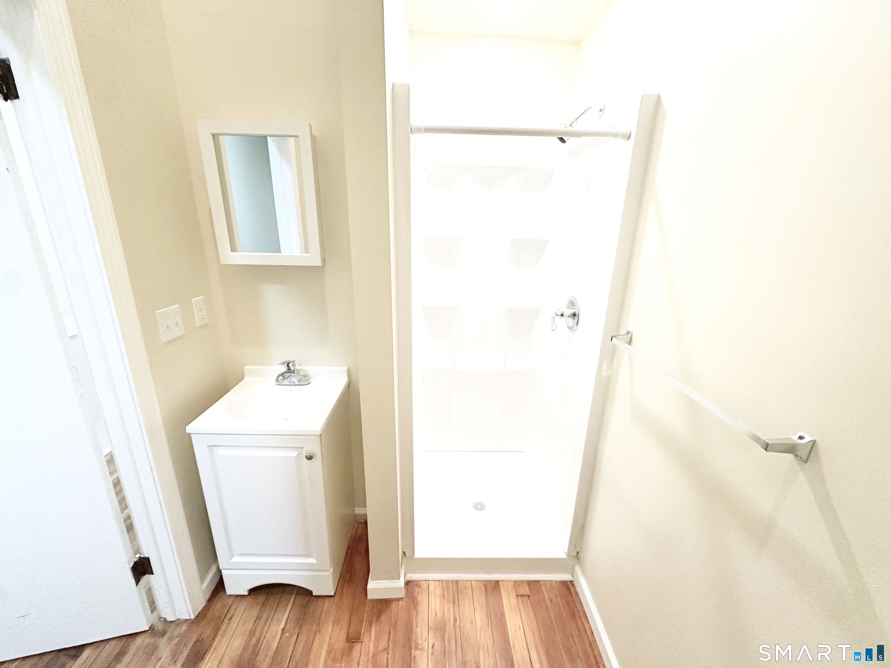105 Bank, Waterbury, 06702, 1 Bedroom Bedrooms, 0 ,1 BathroomBathrooms,Residential Rental,For Sale,Bank,0,24096239