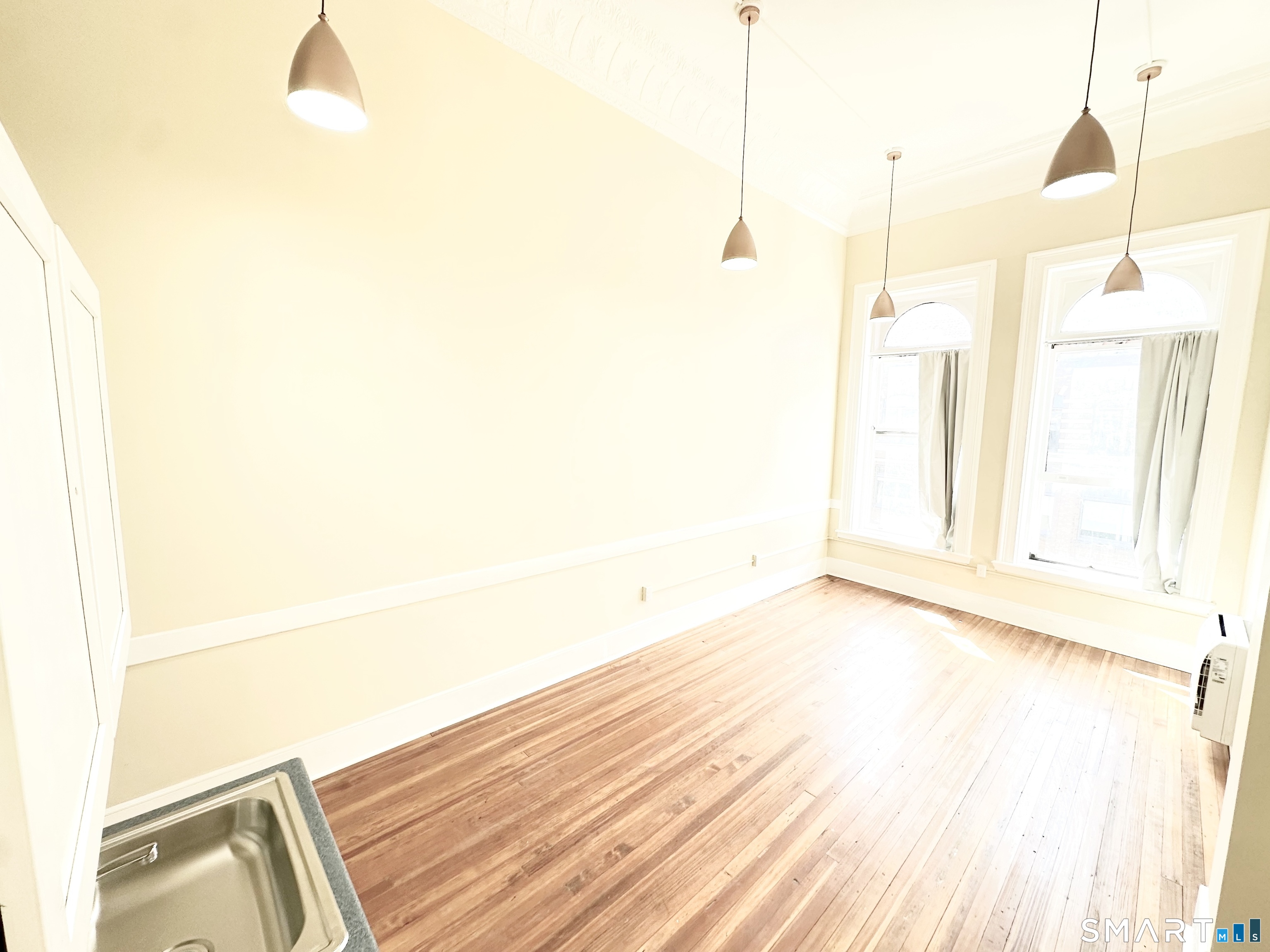 105 Bank, Waterbury, 06702, 1 Bedroom Bedrooms, 0 ,1 BathroomBathrooms,Residential Rental,For Sale,Bank,0,24096239