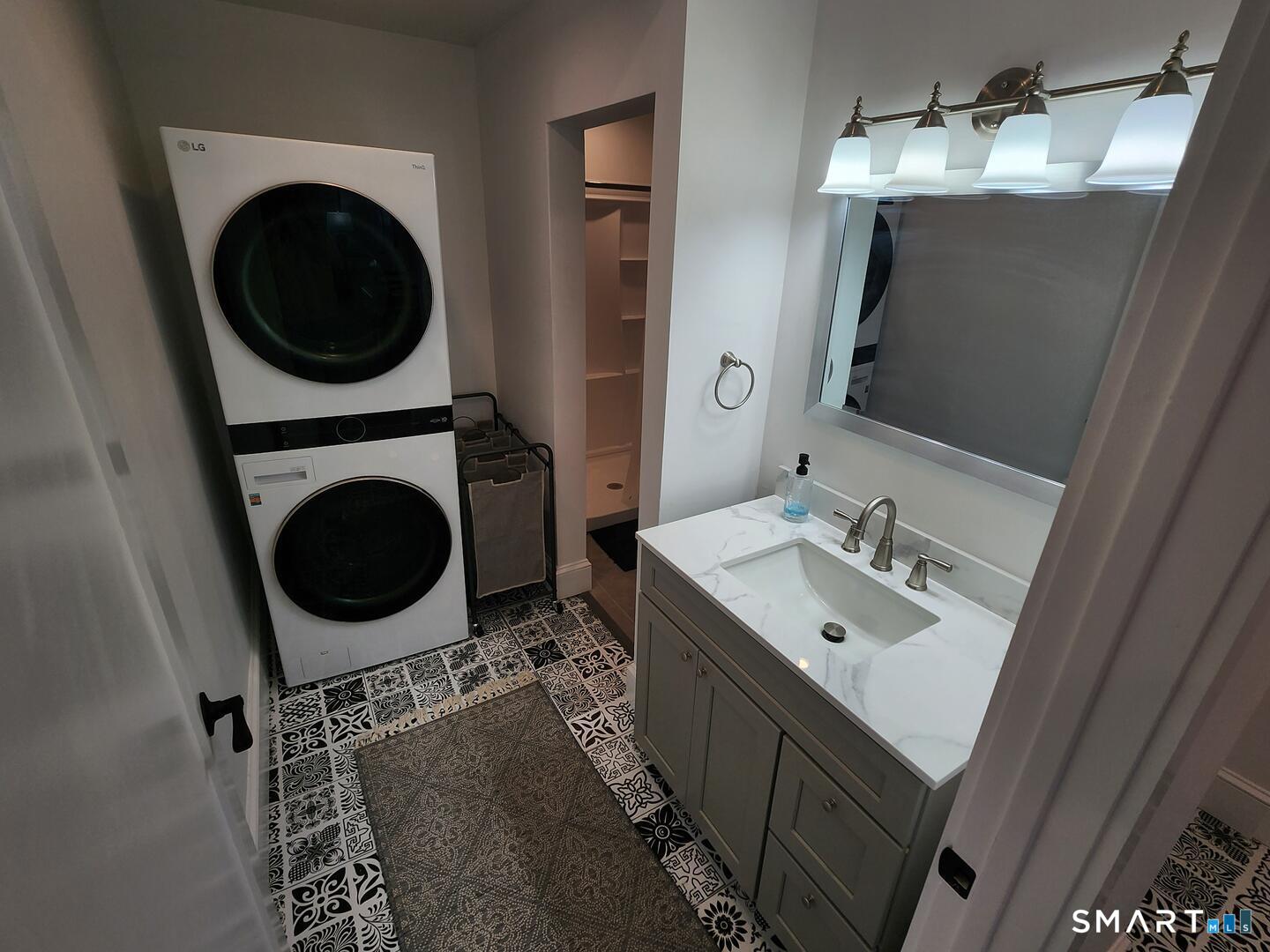 117-119 Water, Stonington, 06378, 1 Bedroom Bedrooms, 0 ,1 BathroomBathrooms,Residential Rental,For Sale,Water,0,24174207
