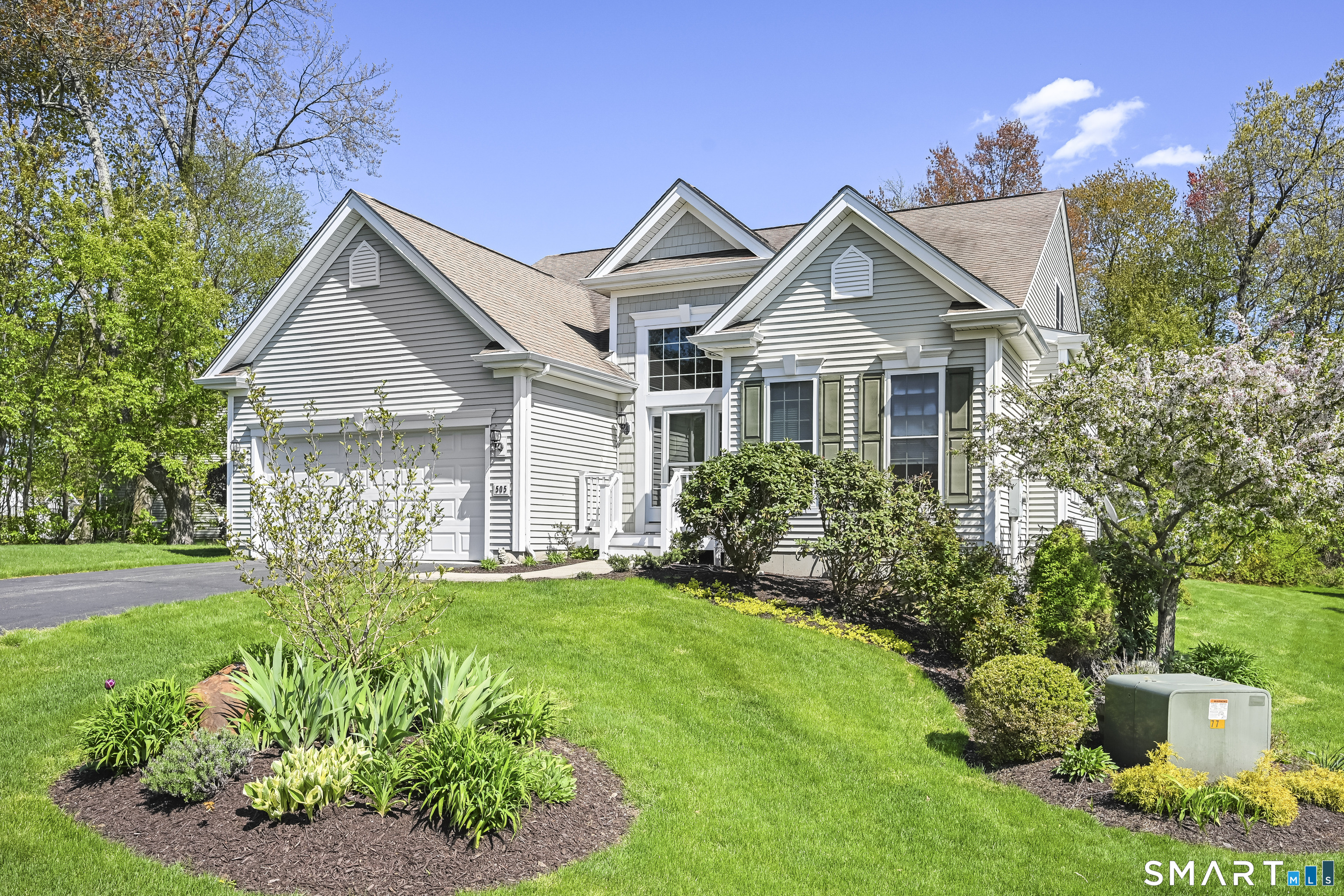 Homes for sale in Oxford, CT | 505 Traditions Ct S #505, Oxford, CT 06478 | MLS# 24174234