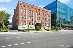 641 Summer Street, Unit 6