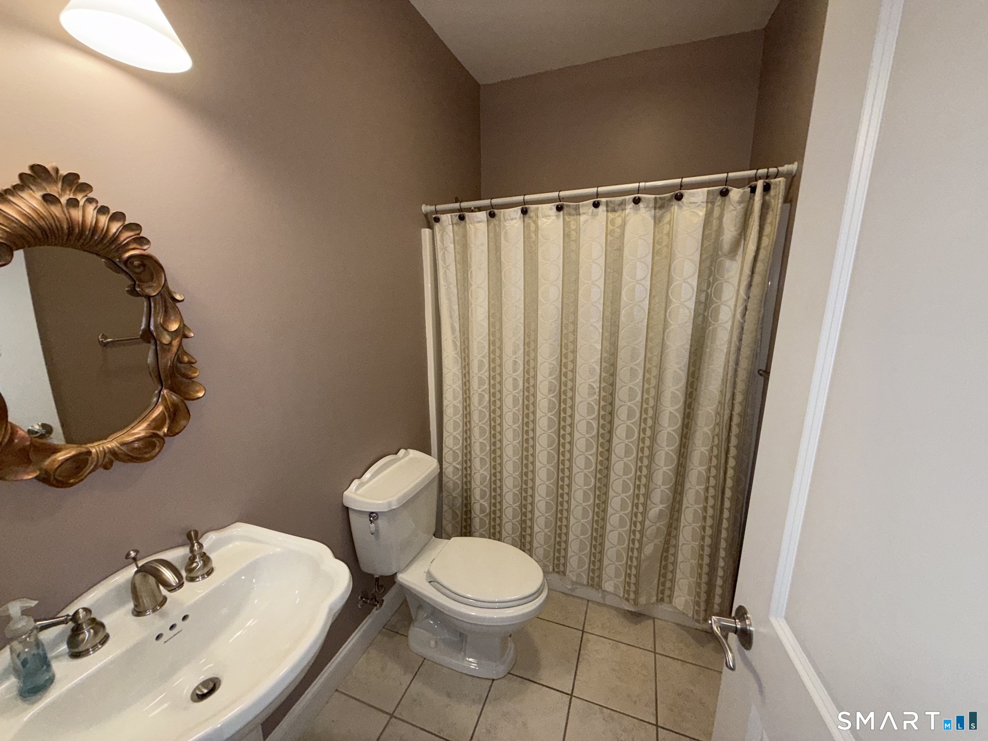 270 New Britain, Berlin, 06037, 2 Bedrooms Bedrooms, 0 ,2 BathroomsBathrooms,Condo/co-op For Sale,For Sale,New Britain,0,24168566