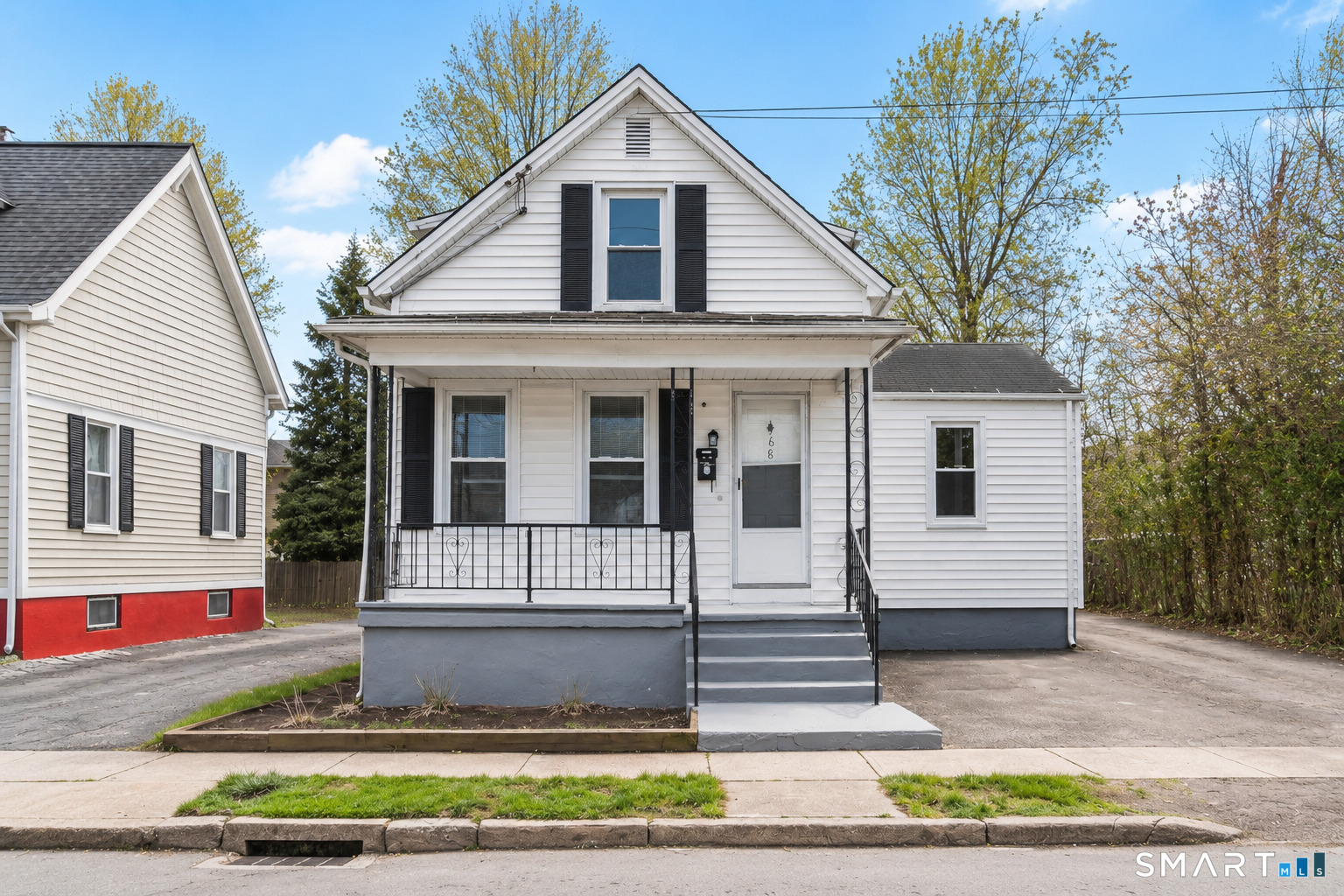Homes for sale in Hamden, CT | 68 Whiting St, Hamden, CT 06514 | MLS# 24169392