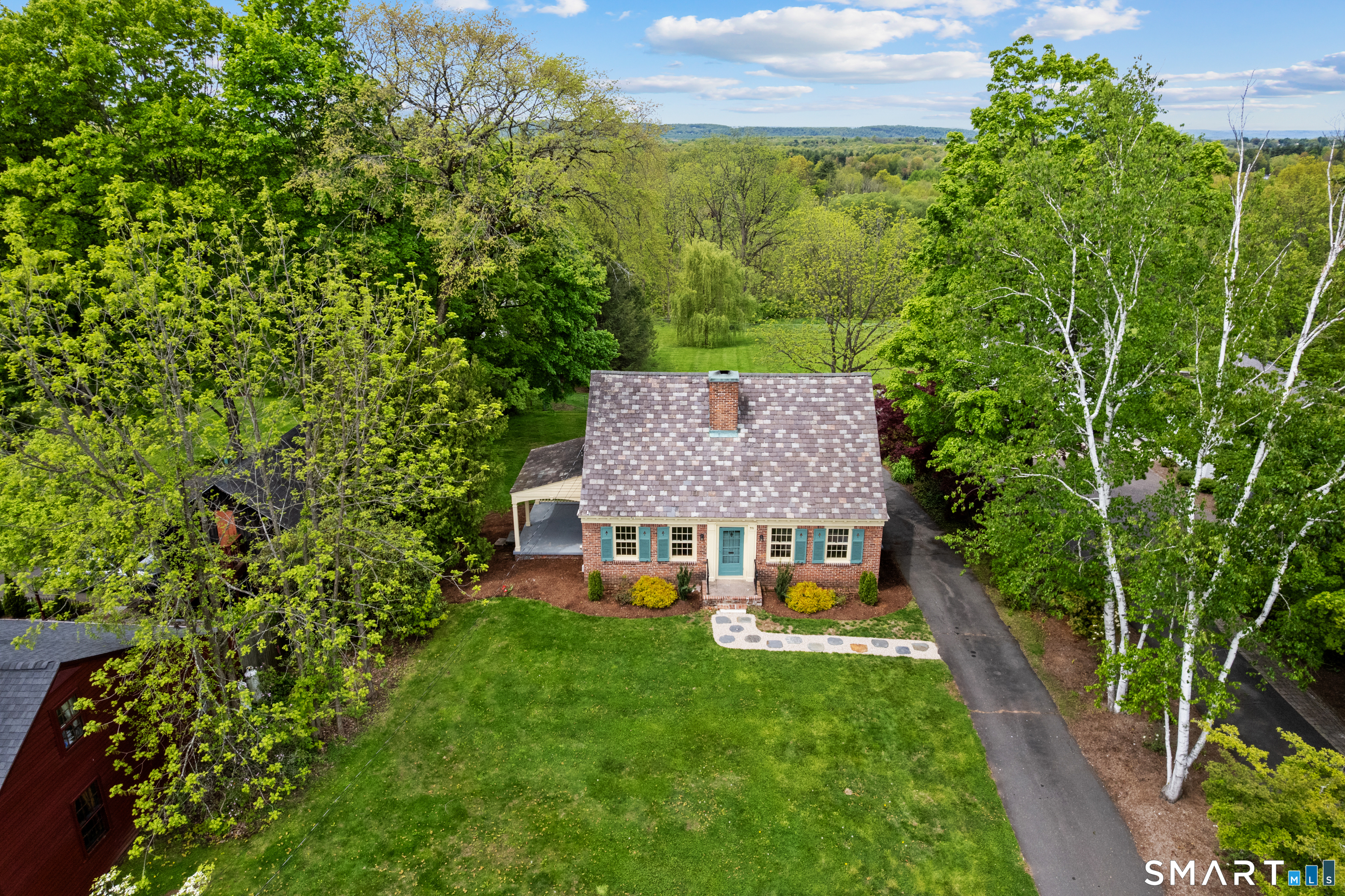 Homes for sale in Suffield, CT | 551 N Main St, Suffield, CT 06078 | MLS# 24159482