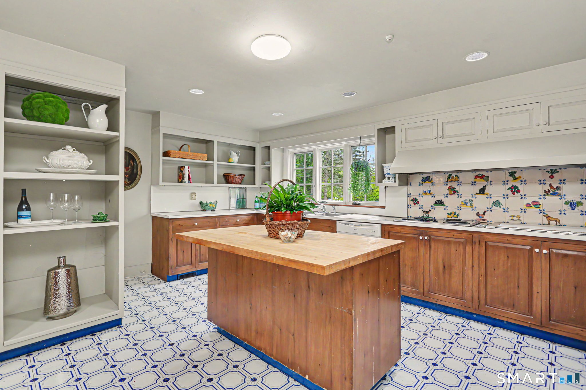 530 Roxbury Road