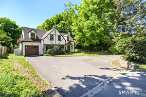 23 Maltbie Avenue