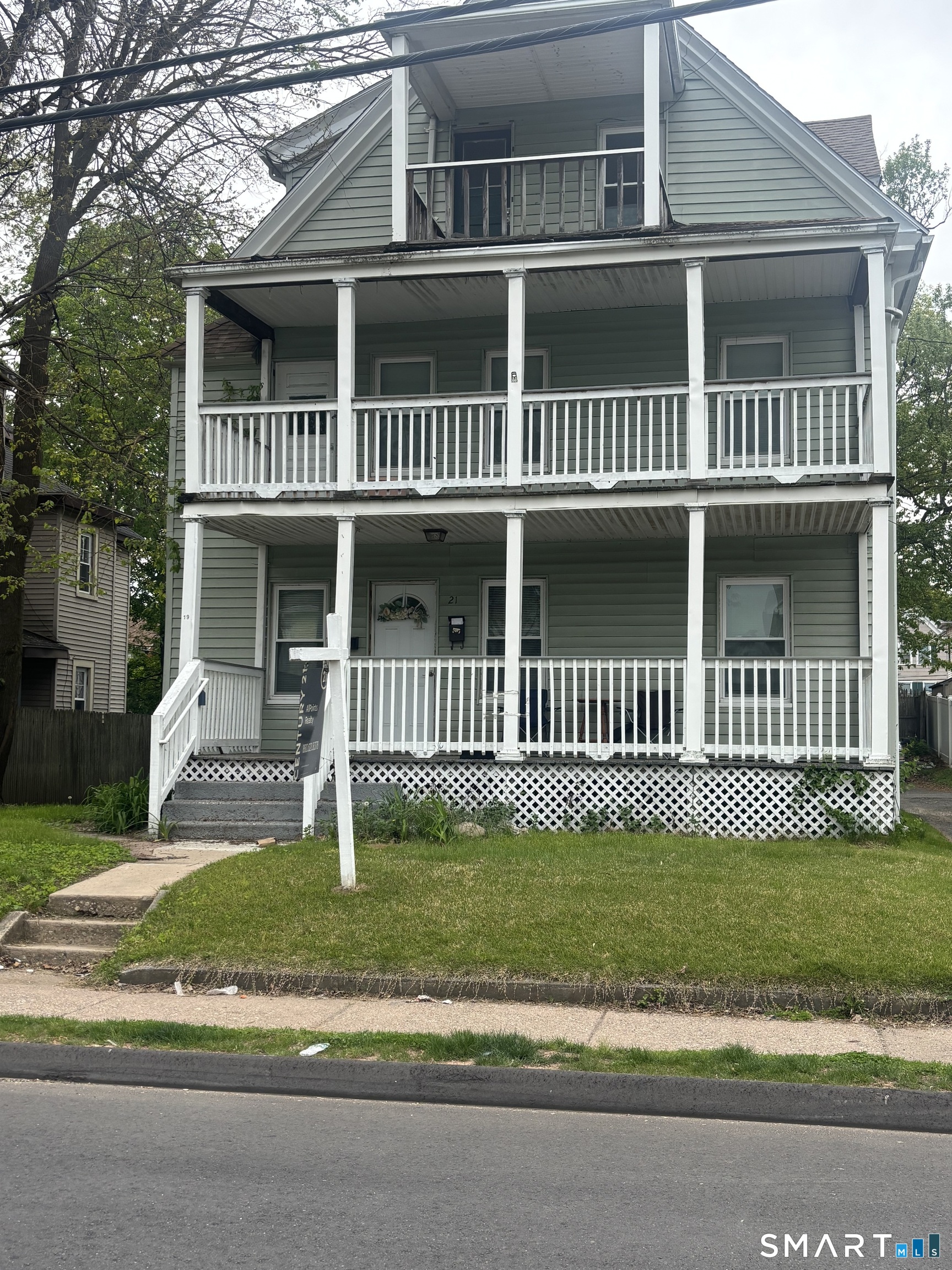 19-21 Moore Avenue