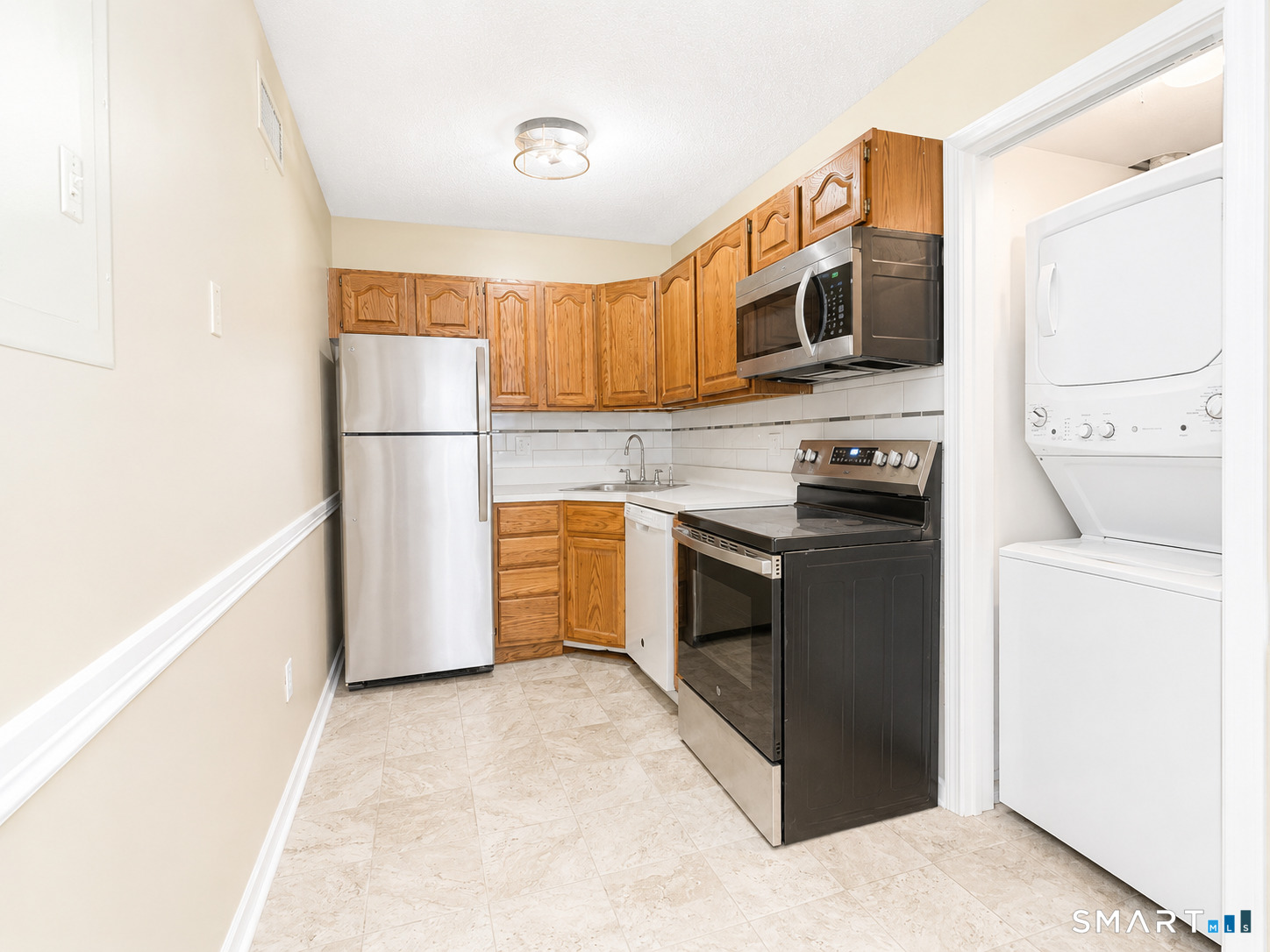 86-88 Cove, New Haven, 06512, 6 Bedrooms Bedrooms, 0 ,6 BathroomsBathrooms,Multi-family For Sale,For Sale,Cove,0,24127300