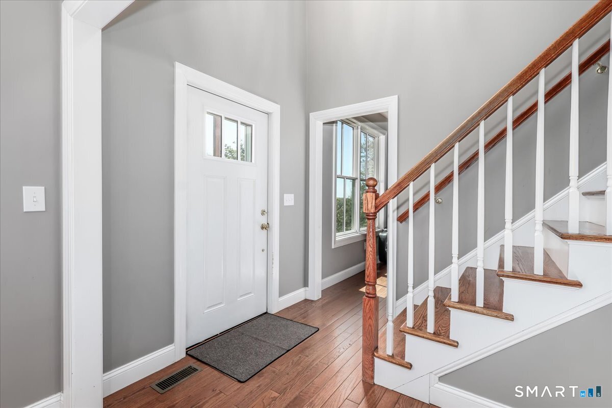 Homes for sale in Bethel, CT | 44 Aunt Pattys Ln W, Bethel, CT 06801 | MLS# 24167979