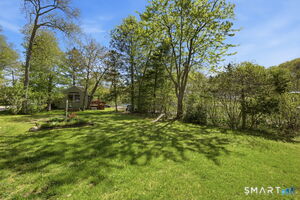 Great yard for hosting outdoor activities