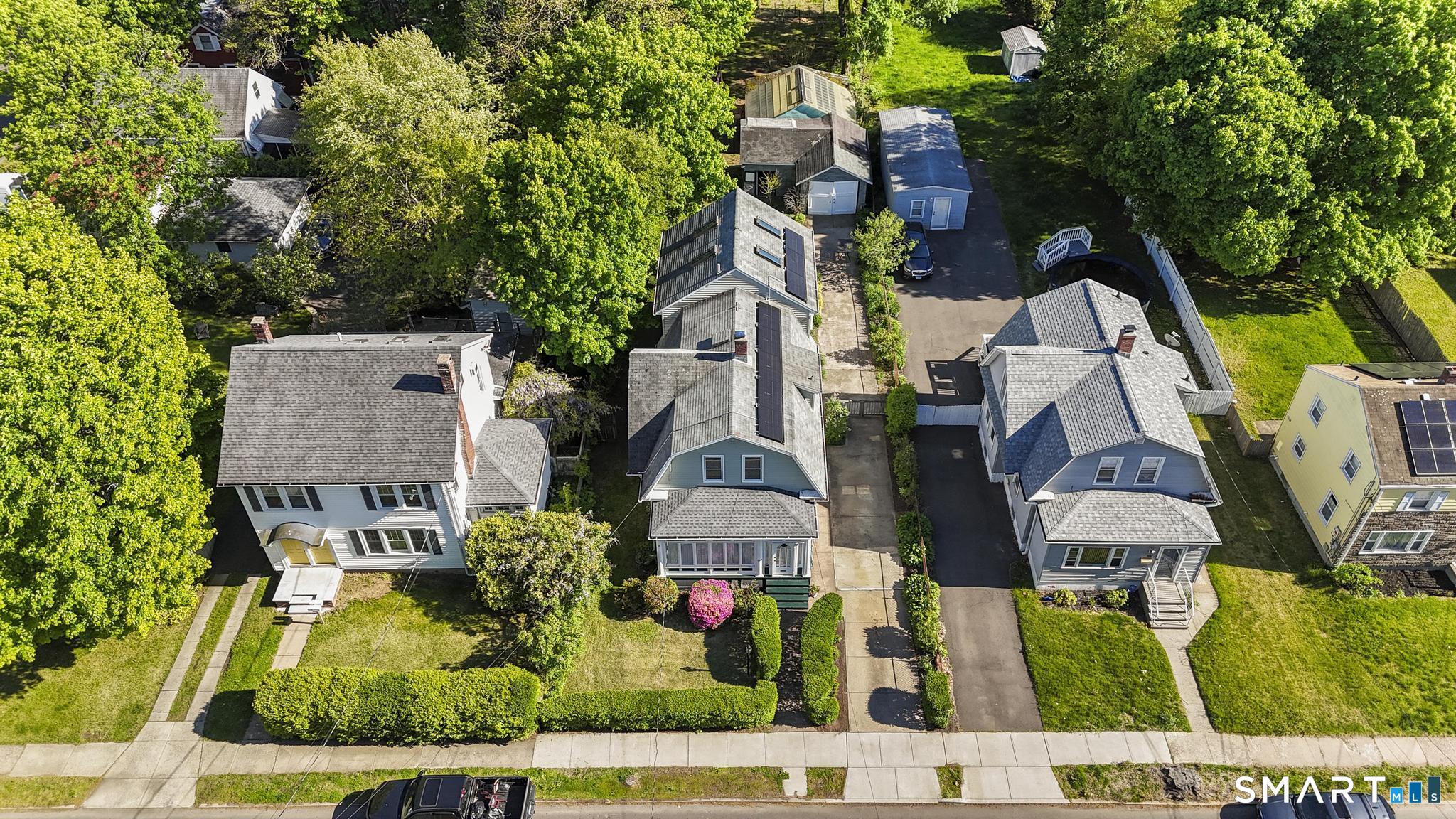 224 Putnam Avenue