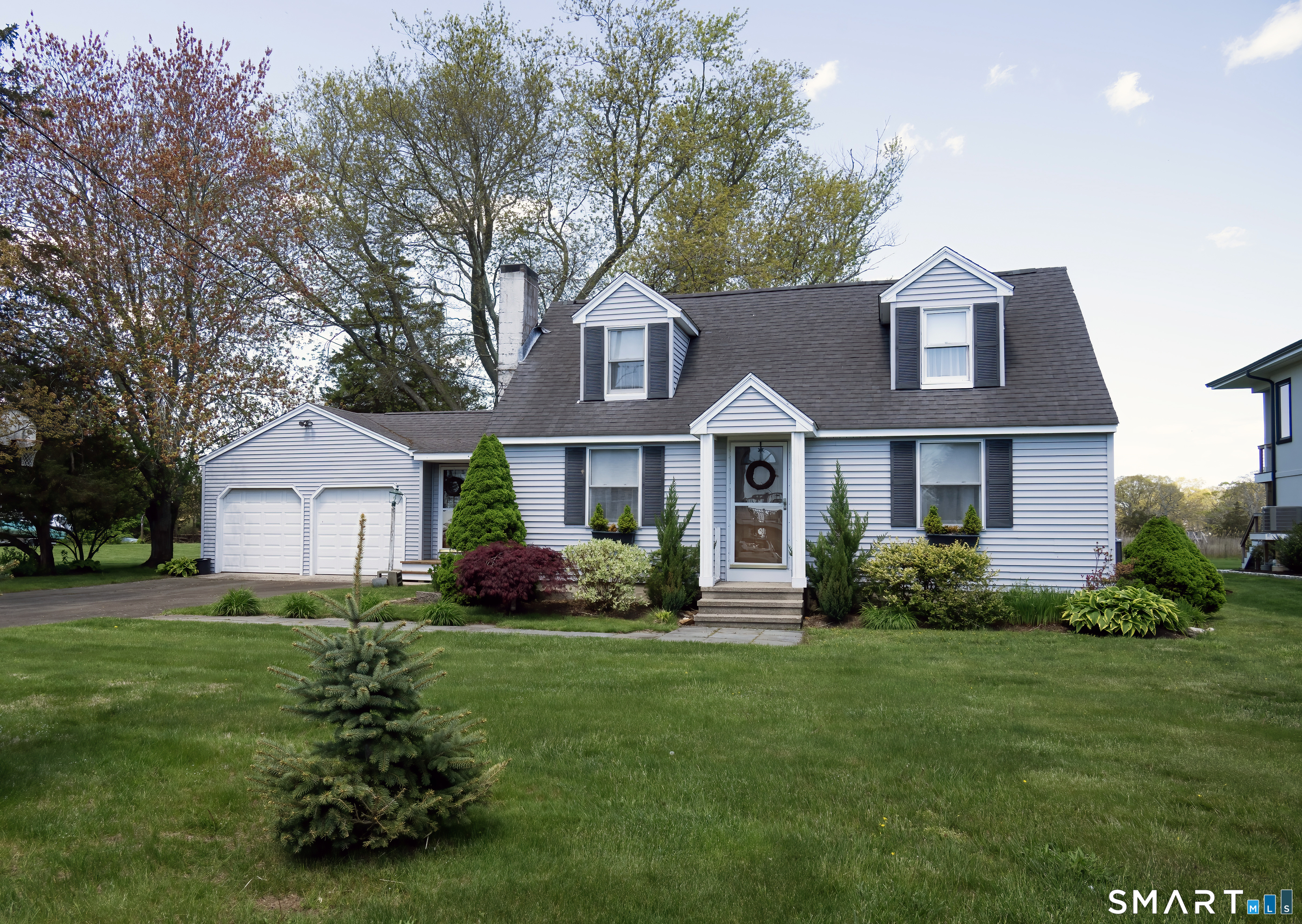 Featured Listing Photo