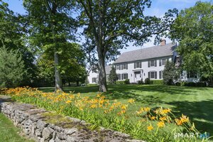 13 Rockyfield Road