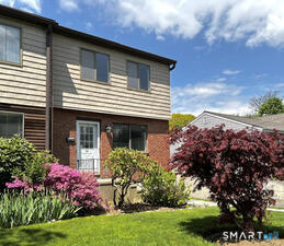 77 Van Buskirk Avenue, Unit 77