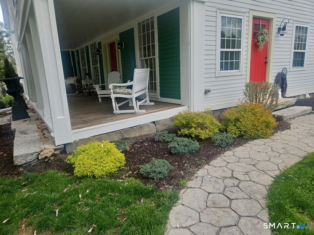 Homes for sale in Woodstock, CT | 4 Perrin Rd, Woodstock, CT 06281 | MLS# 24149317