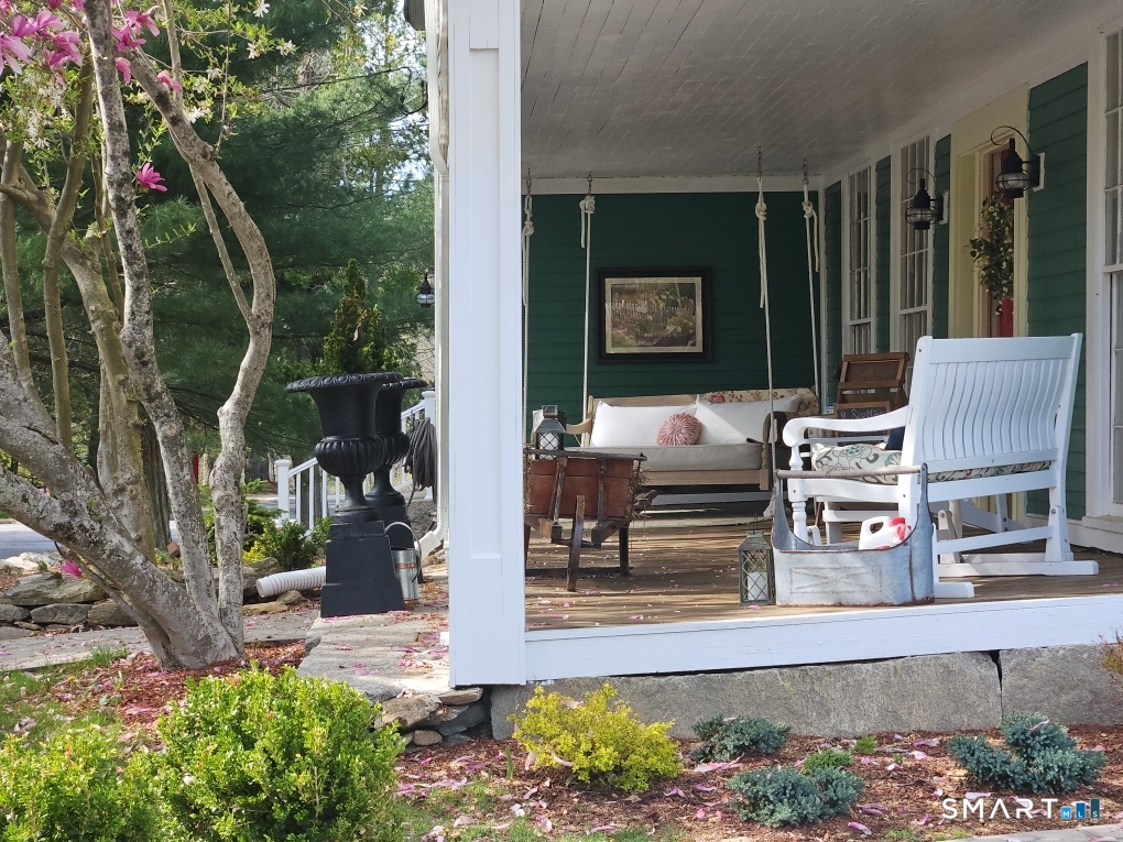 Homes for sale in Woodstock, CT | 4 Perrin Rd, Woodstock, CT 06281 | MLS# 24149317