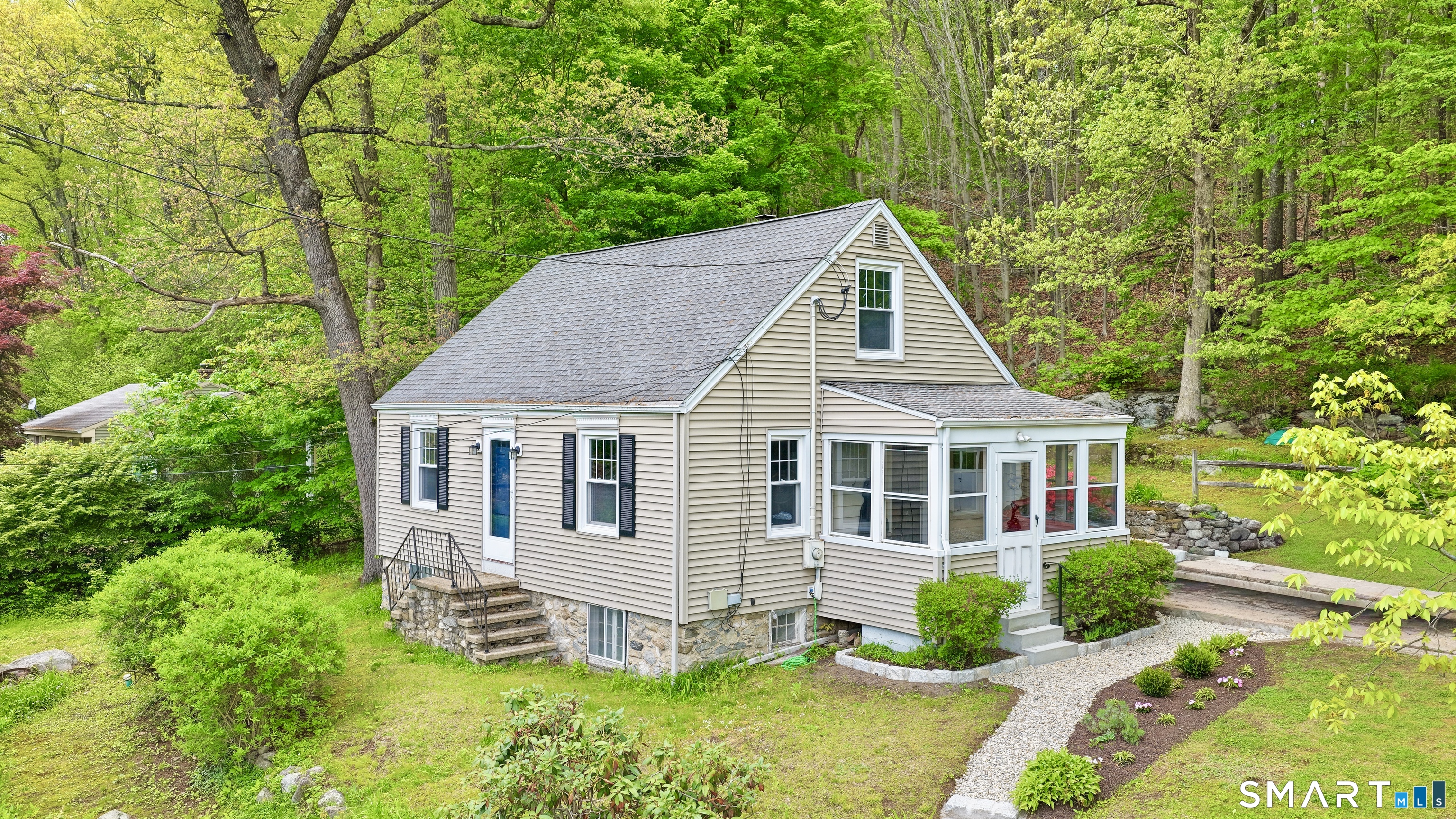 Featured Listing Photo